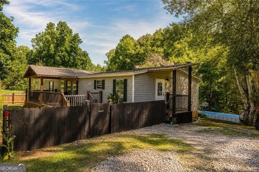 112 Center Grove Drive Dr — photo