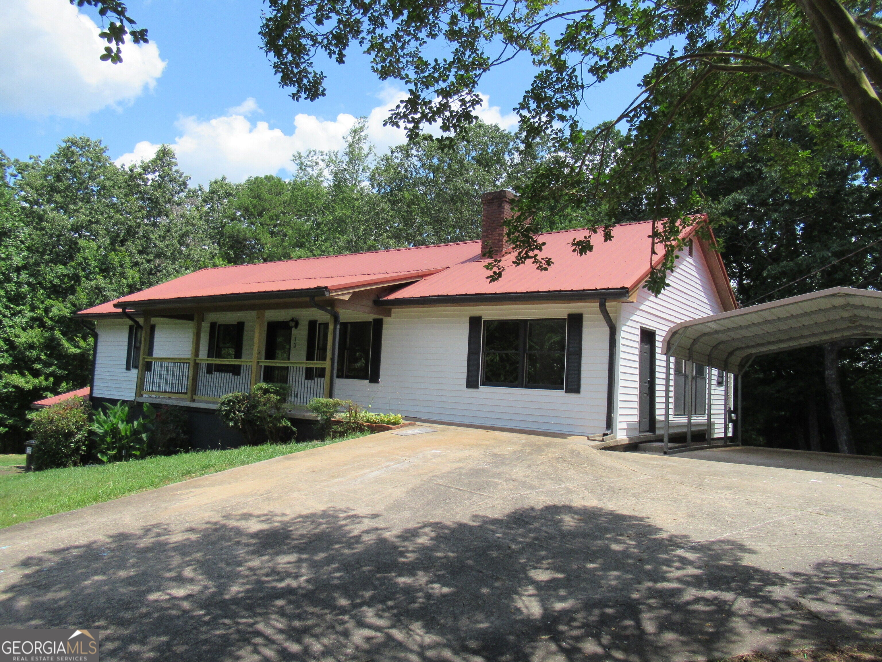 13 Hallmark Pl — photo