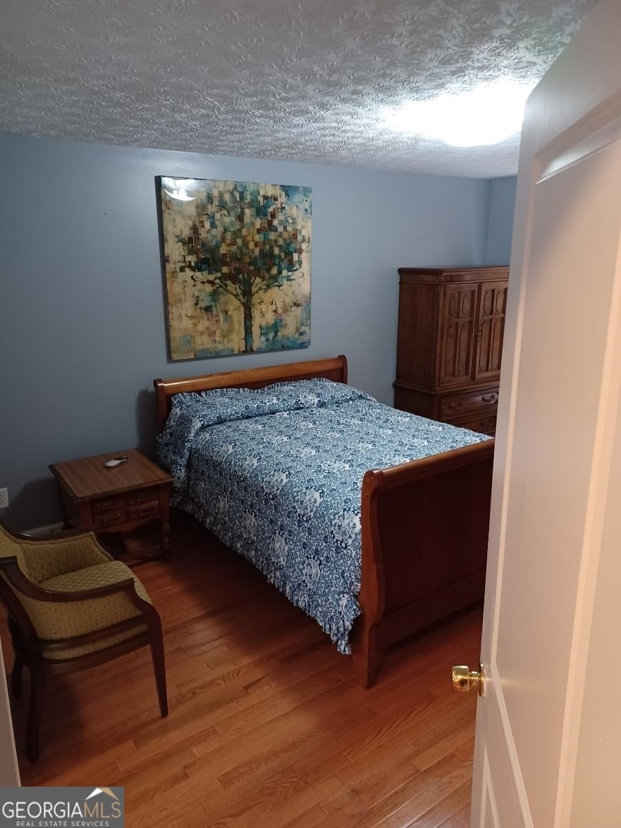 3010 Emden Trl — photo