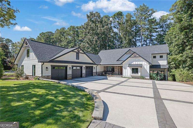 3275 Lanier Beach South Rd — photo