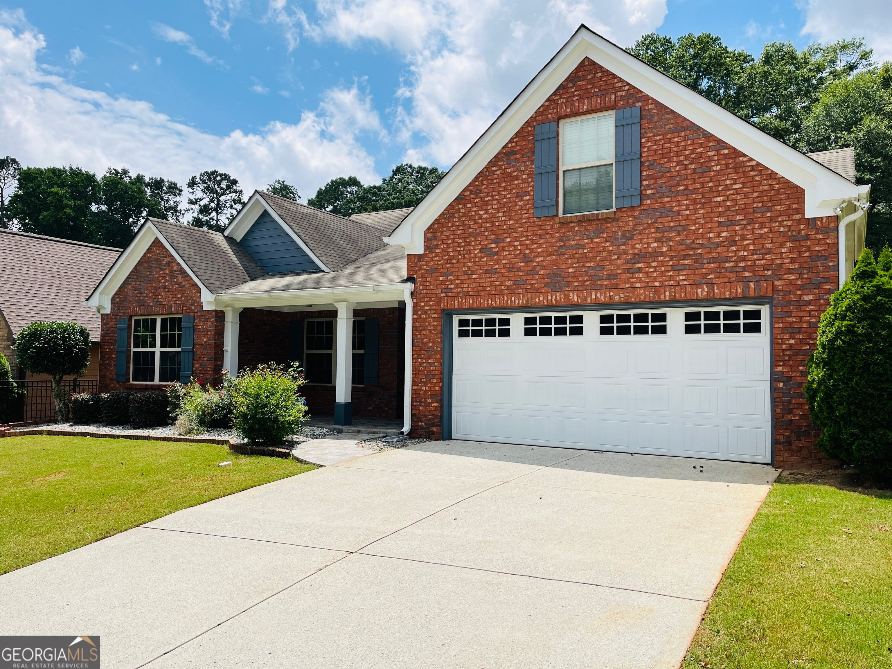 5750 Crest Hill Dr — photo