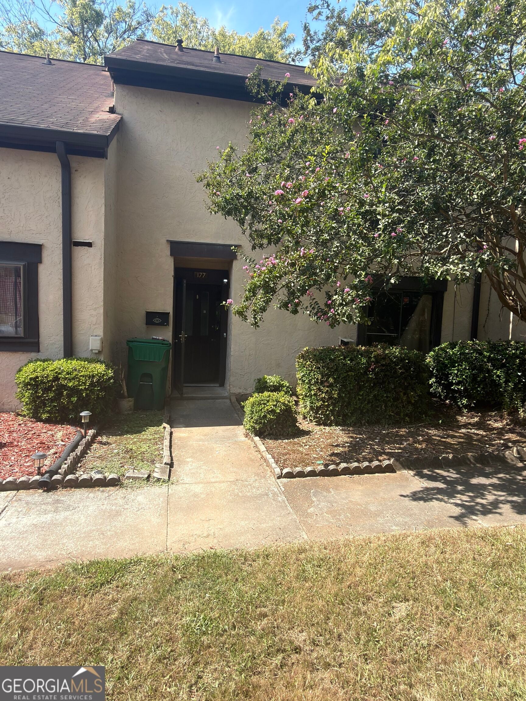 177 Tiburon Dr — photo