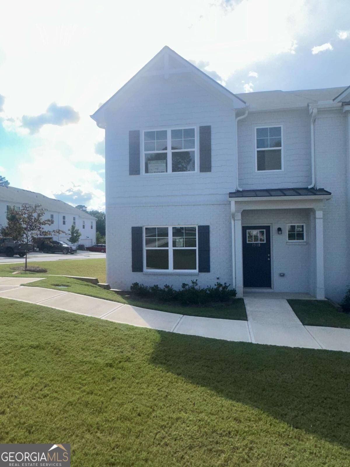 1918 Christine Way 112 — photo