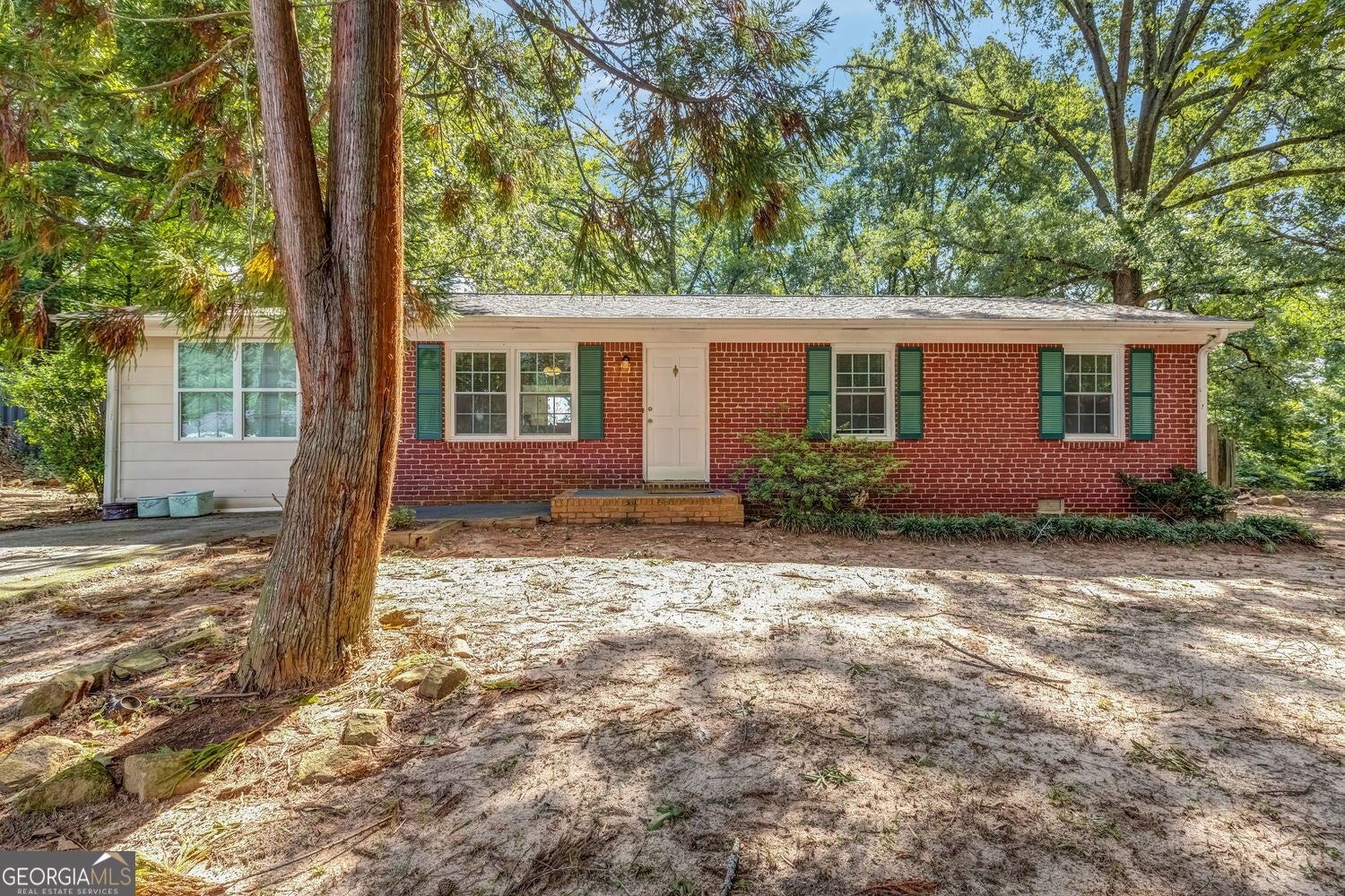 135 Highland Dr — photo