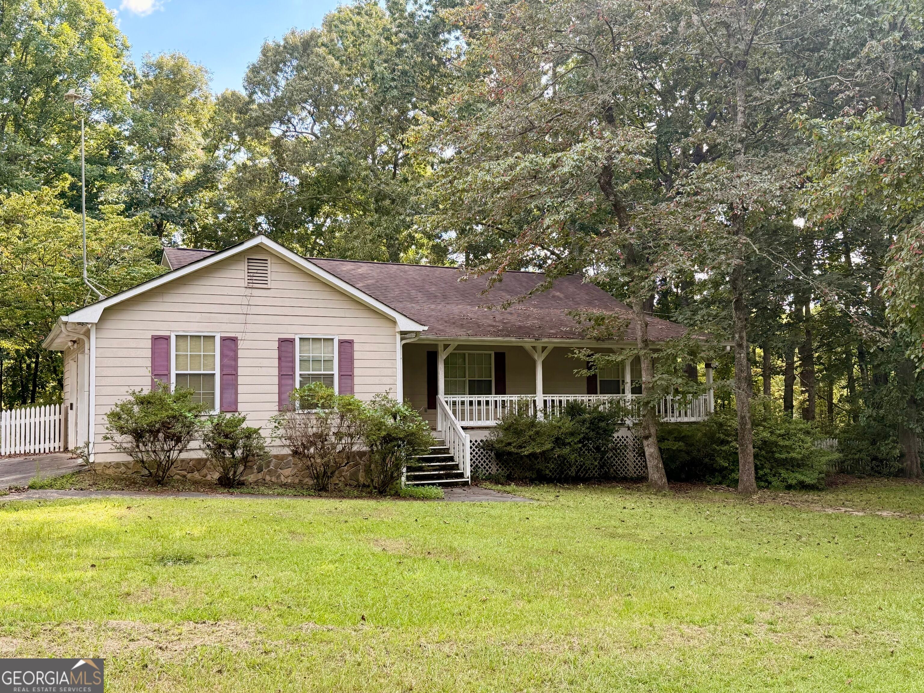95 White Acres Dr — photo