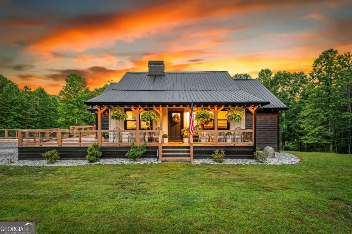 135 Rolling Hills Drive — photo