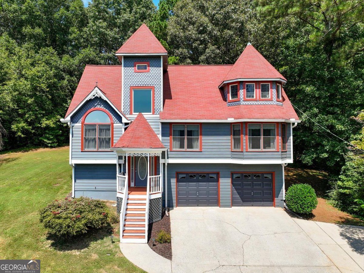 51 Chantilly Way — photo