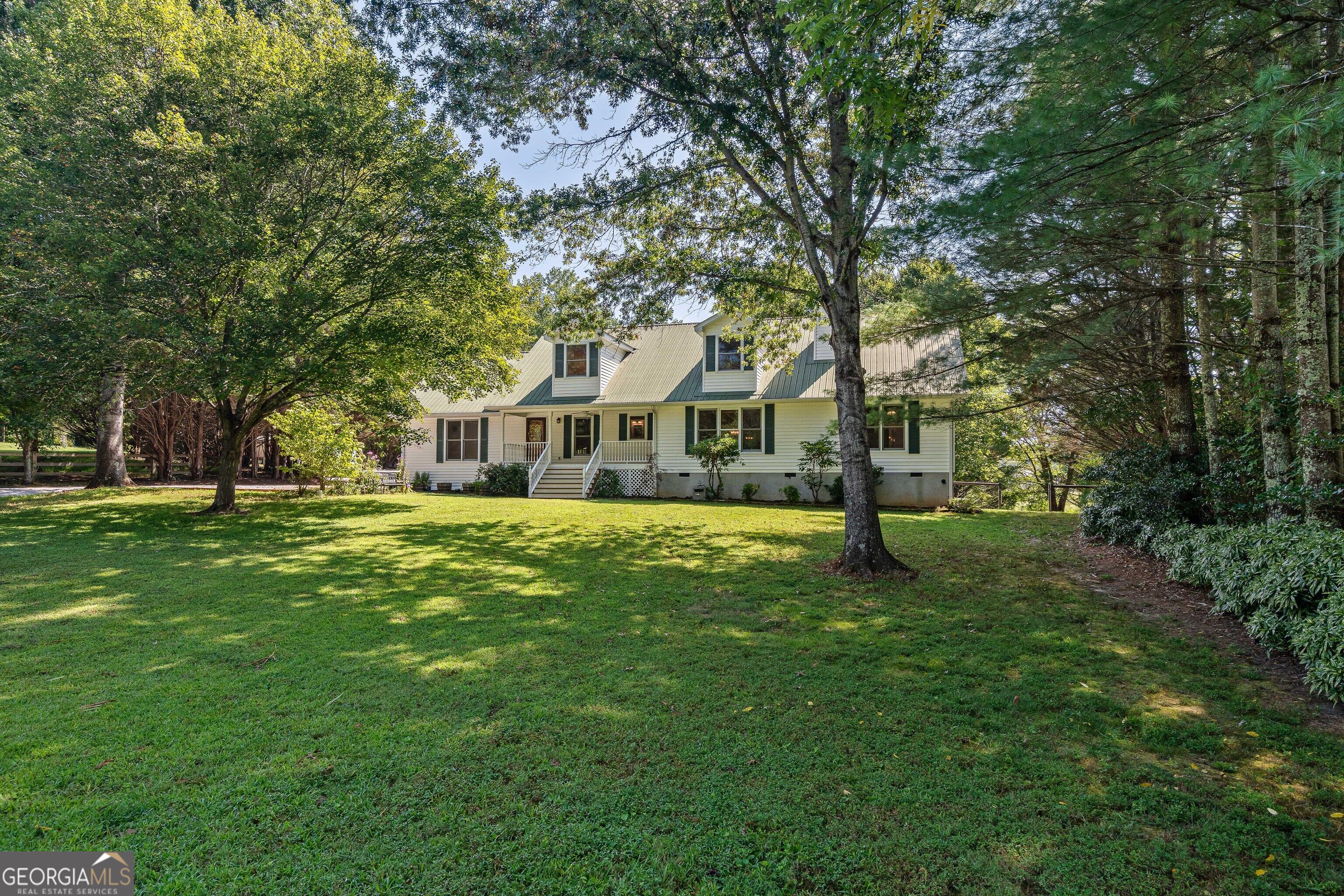 56 Napoleon Ln — photo
