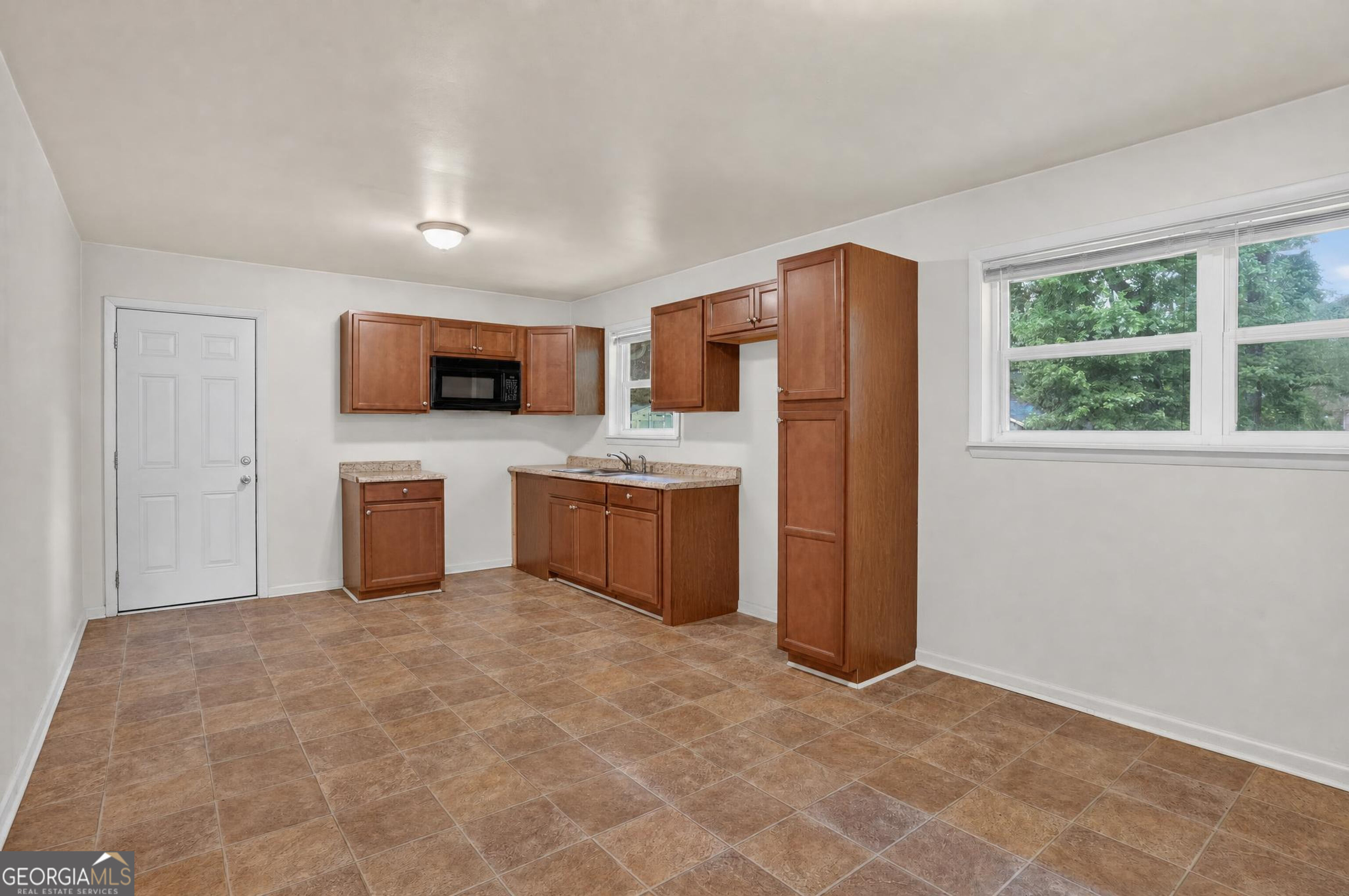 786 S Nottingham Road, Jonesboro, GA 30236 — photo 2