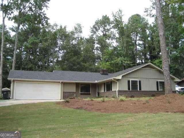 1398 Fairfield Dr SW — photo