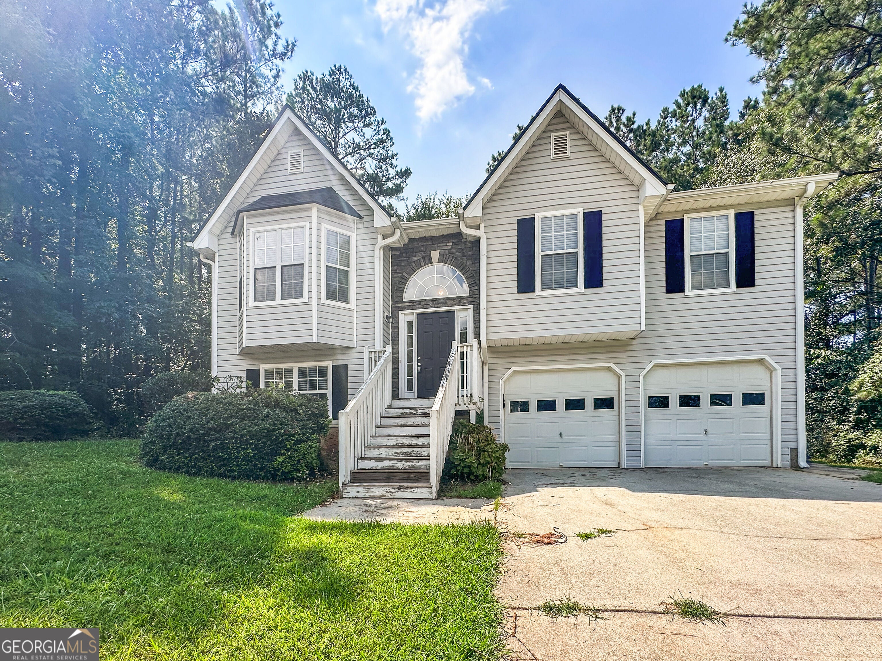 335 Paradise Dr — photo