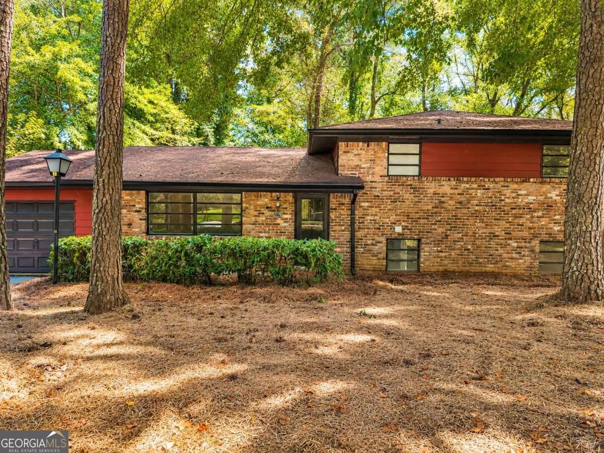 2676 Sherlock Dr — photo