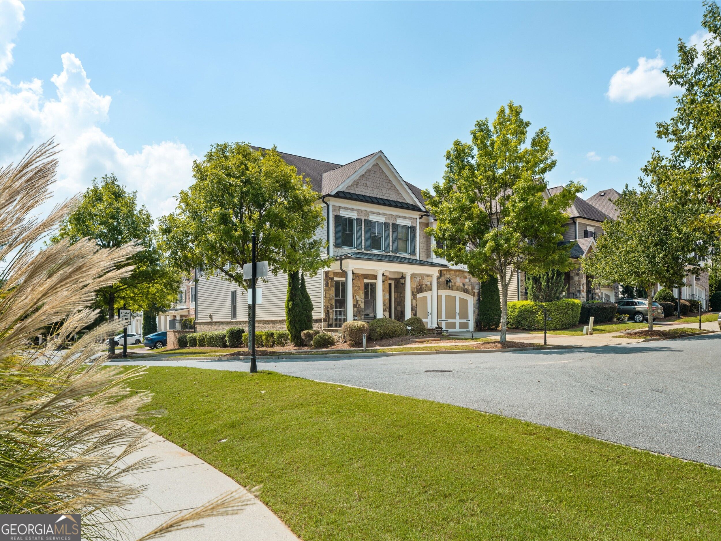 6385 Bellmoore Park Ln — photo