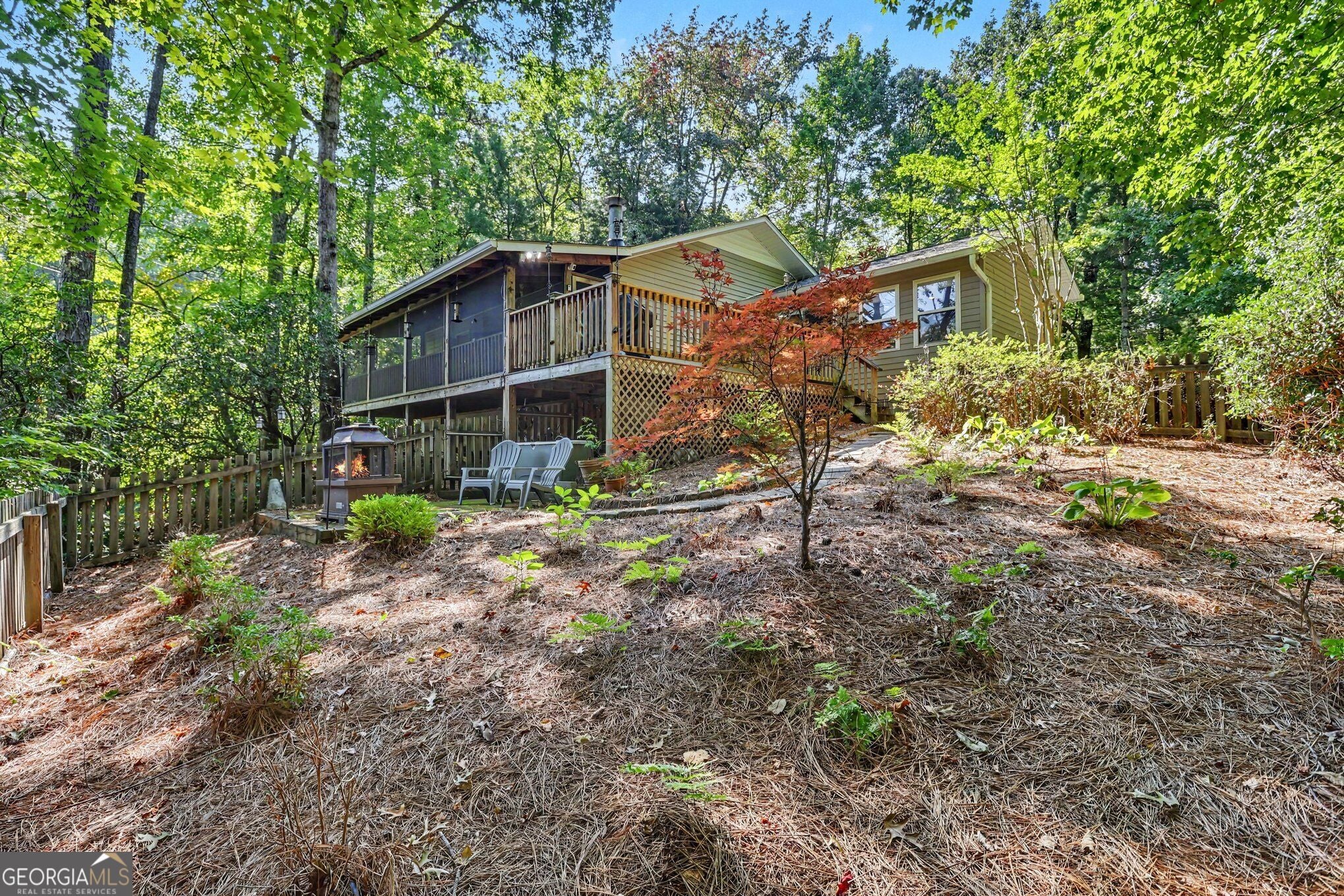 77 Violet Ln — photo
