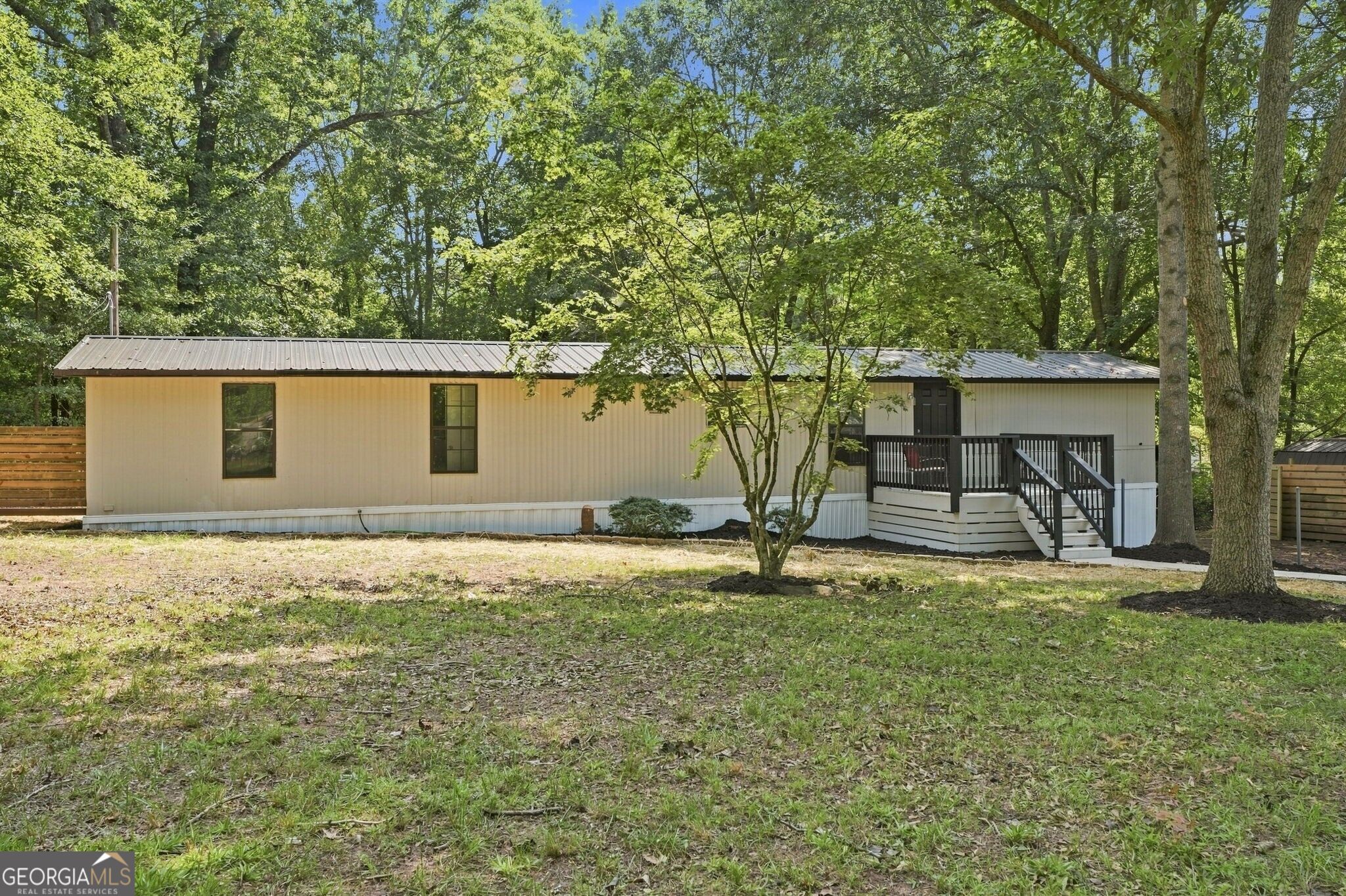 61 Brett Ln — photo