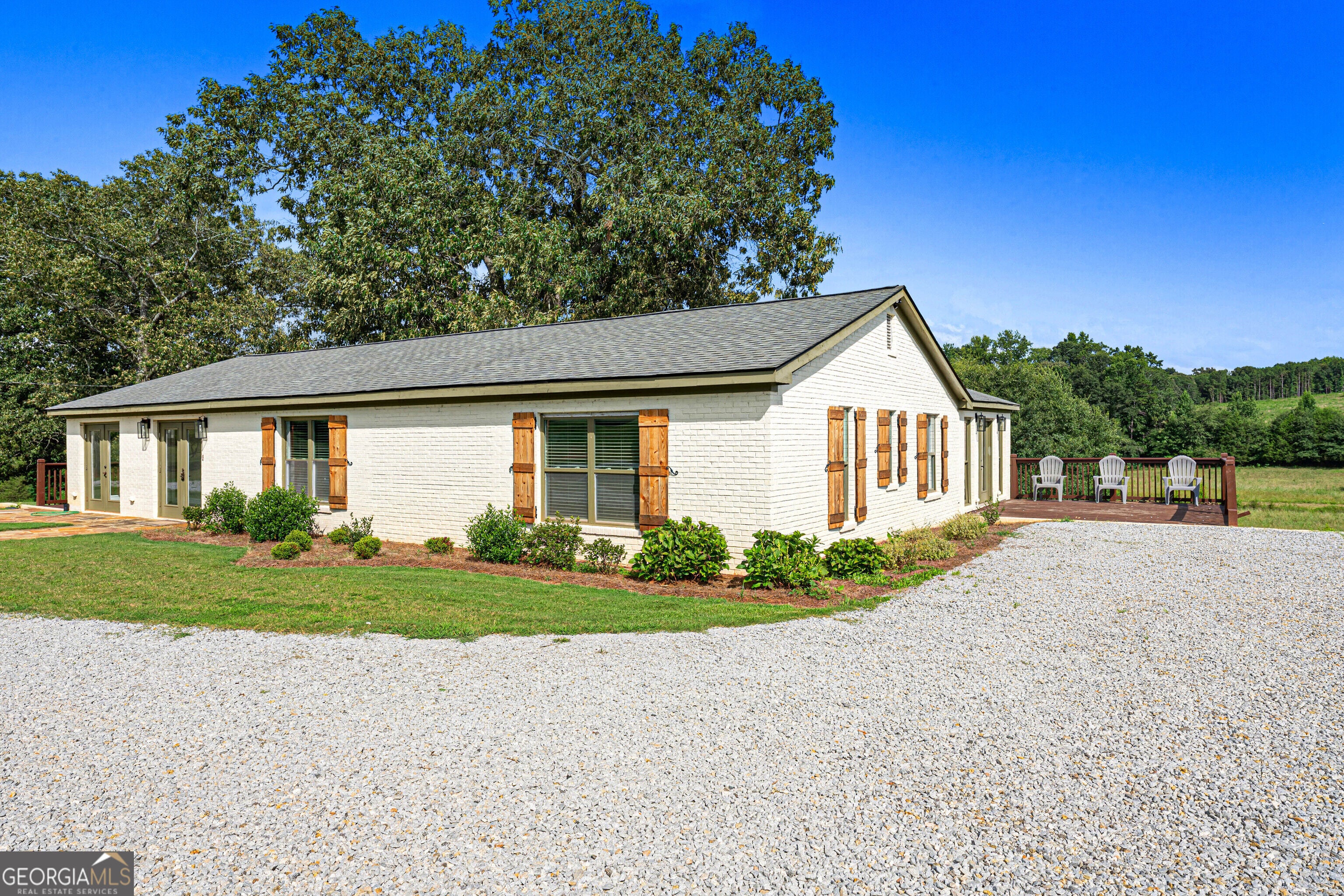 1 Legacy Ln — photo