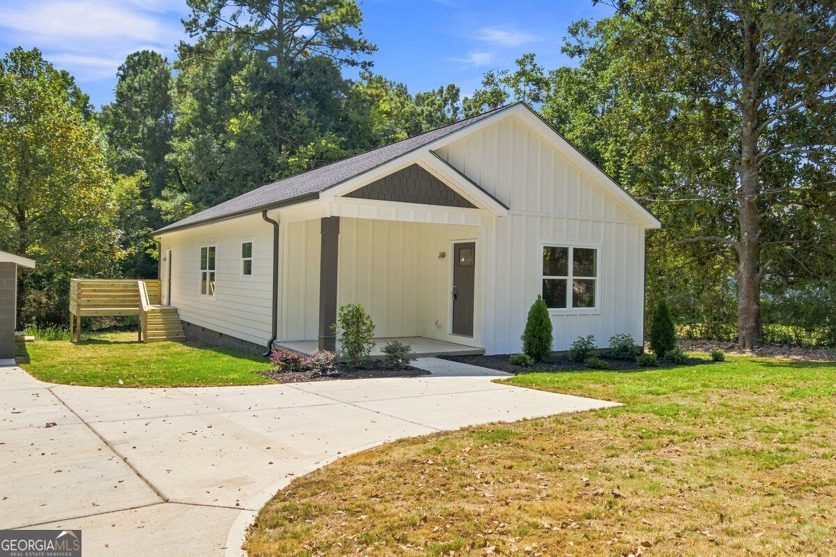 505 Burnett Ferry Rd SW — photo