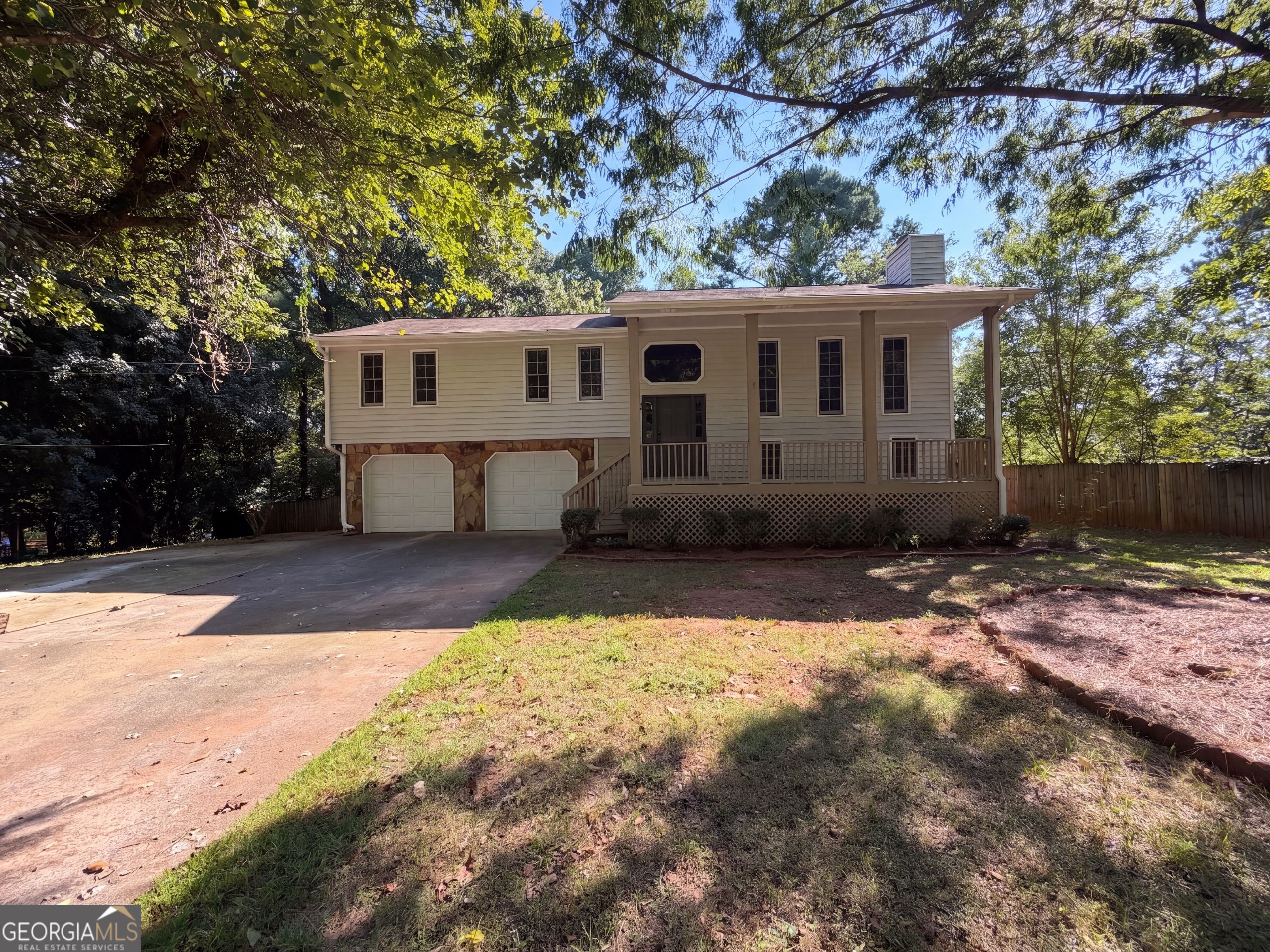 1825 Marsh Creek Dr — photo