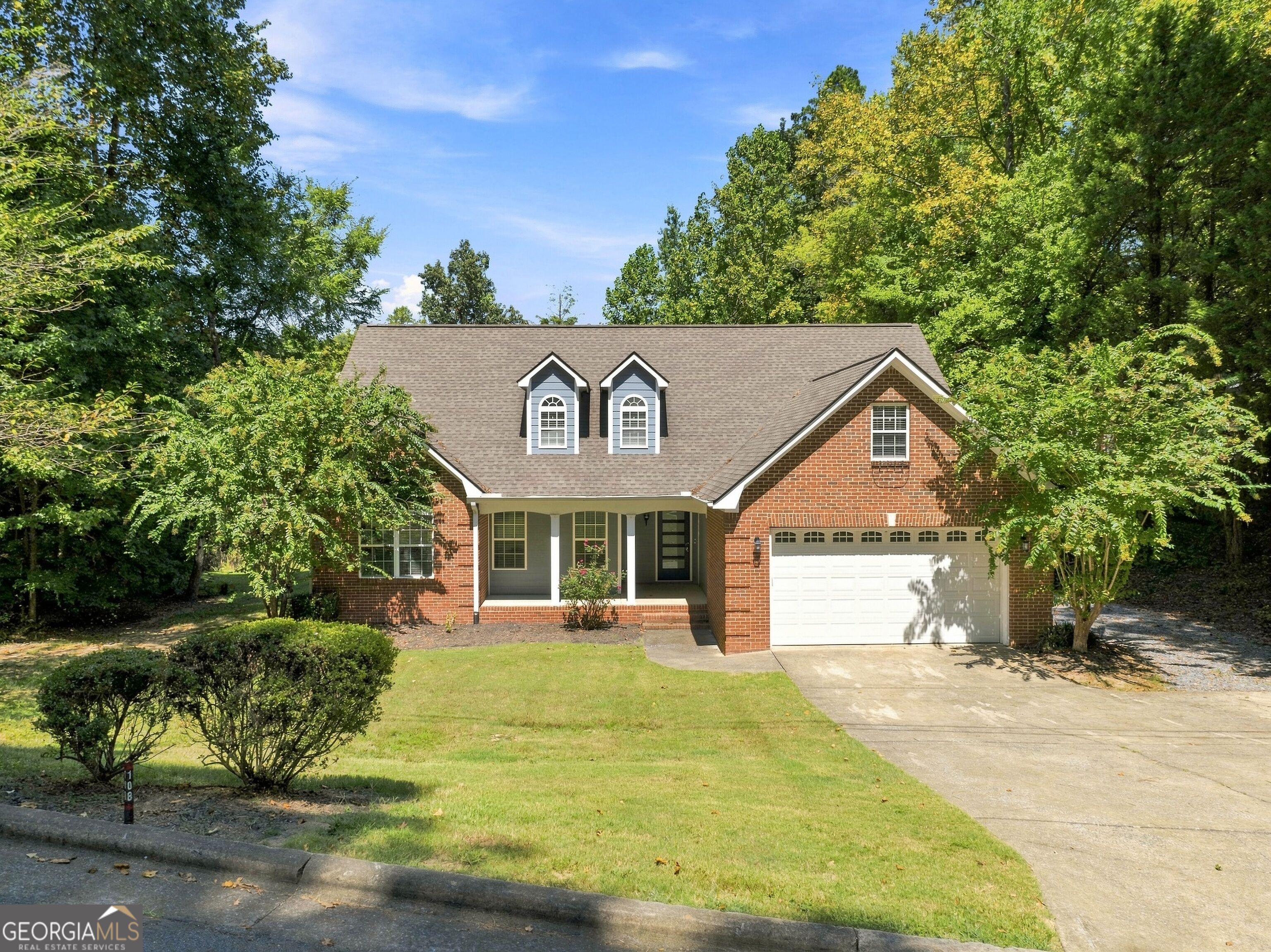 108 Thornwood Dr SW — photo