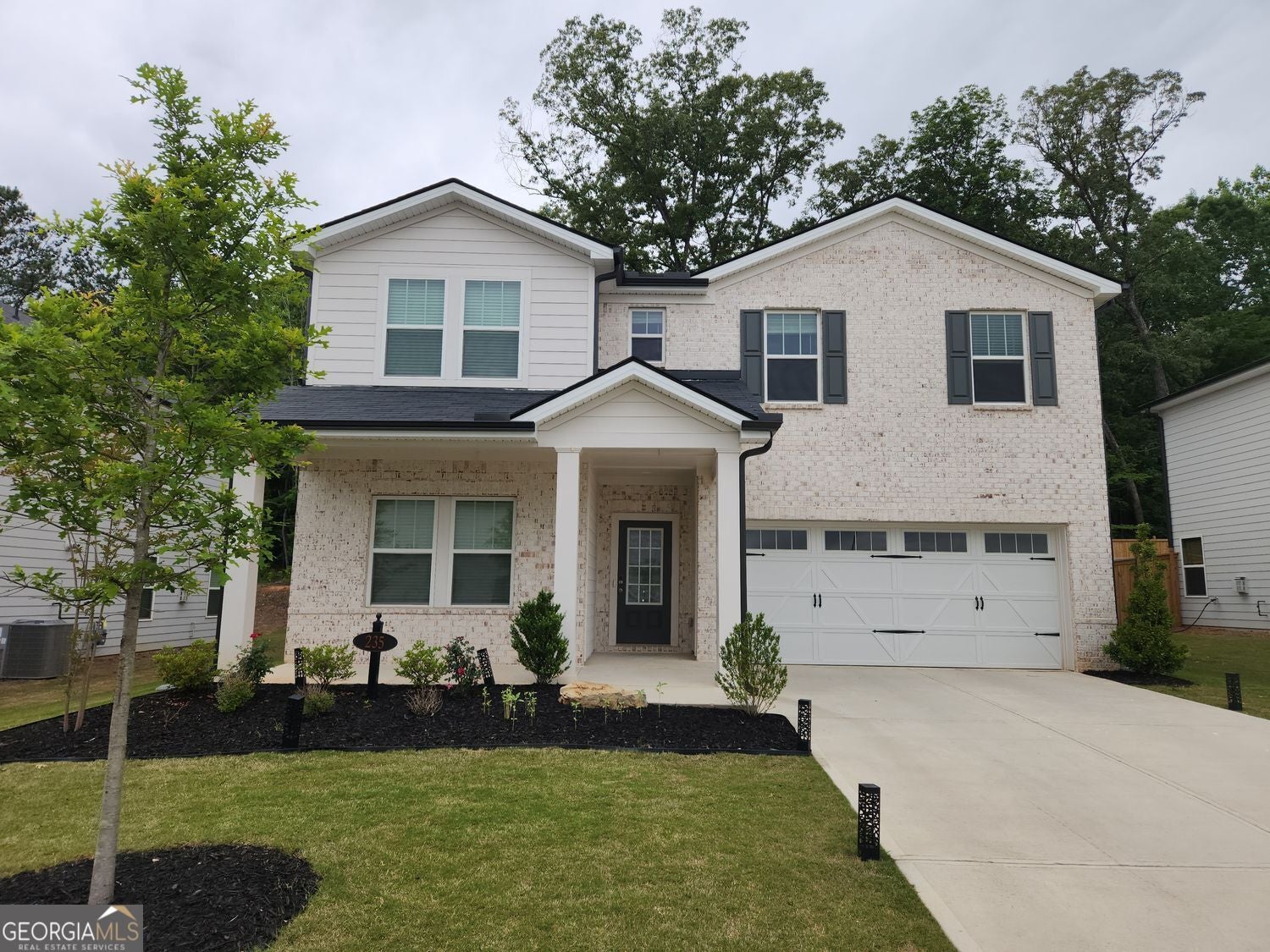235 Valley Oak Dr — photo