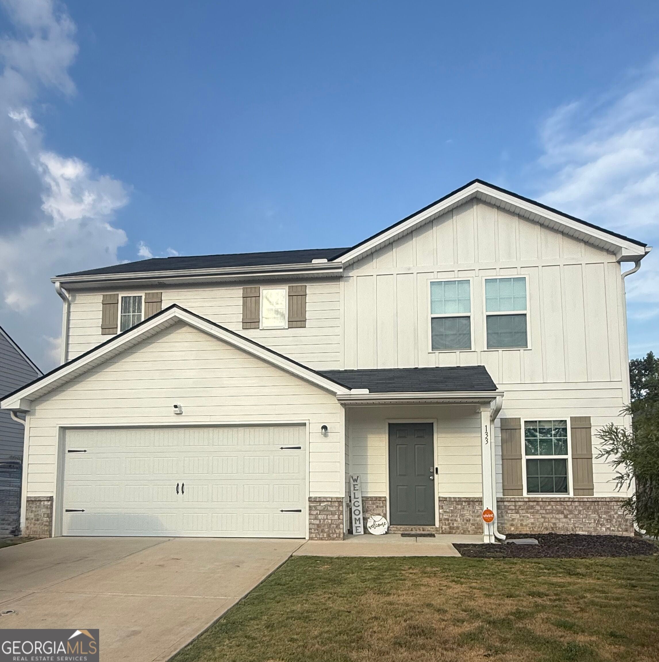 133 Maple Dr — photo