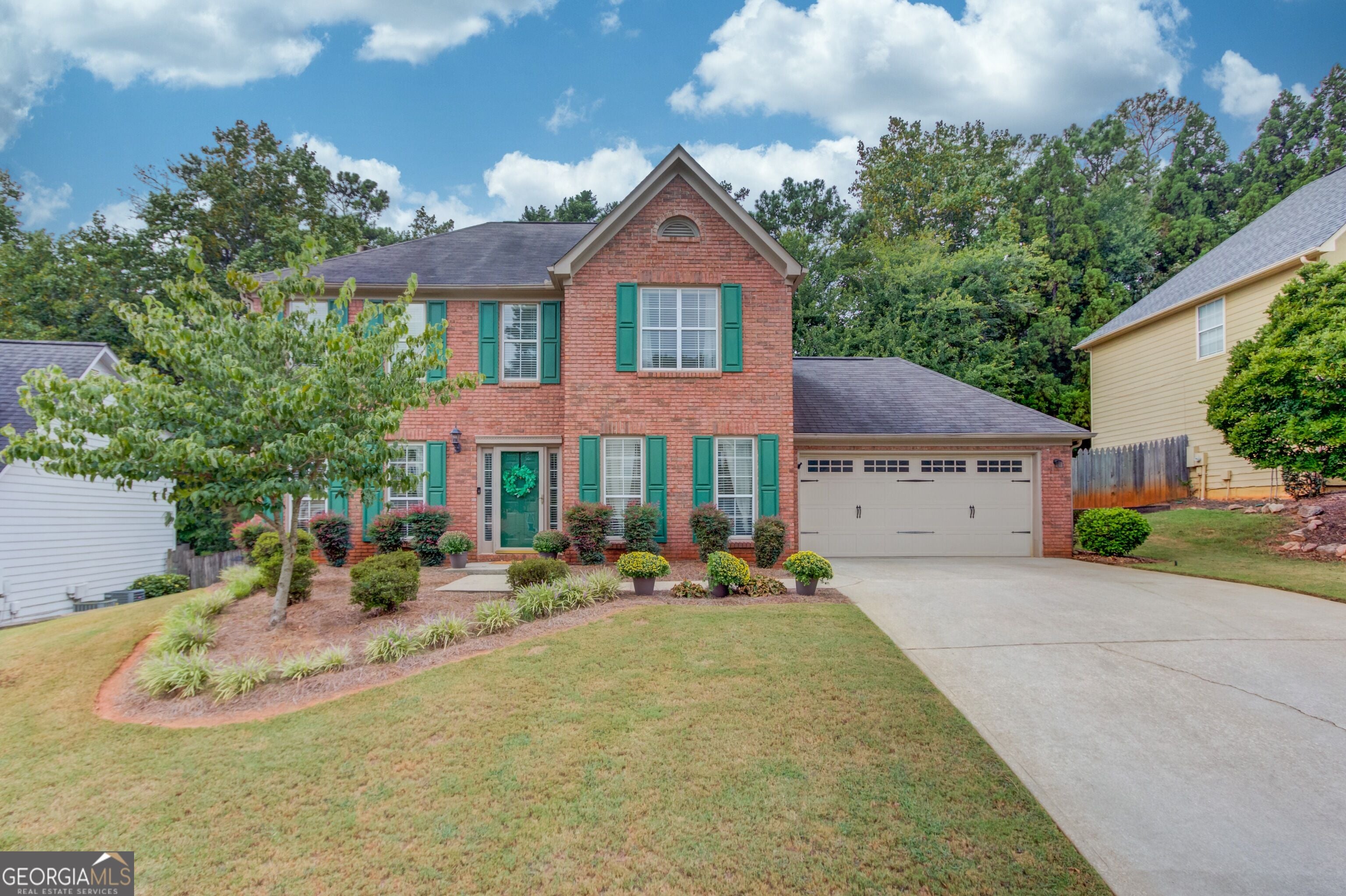 2552 Crofton Ct — photo