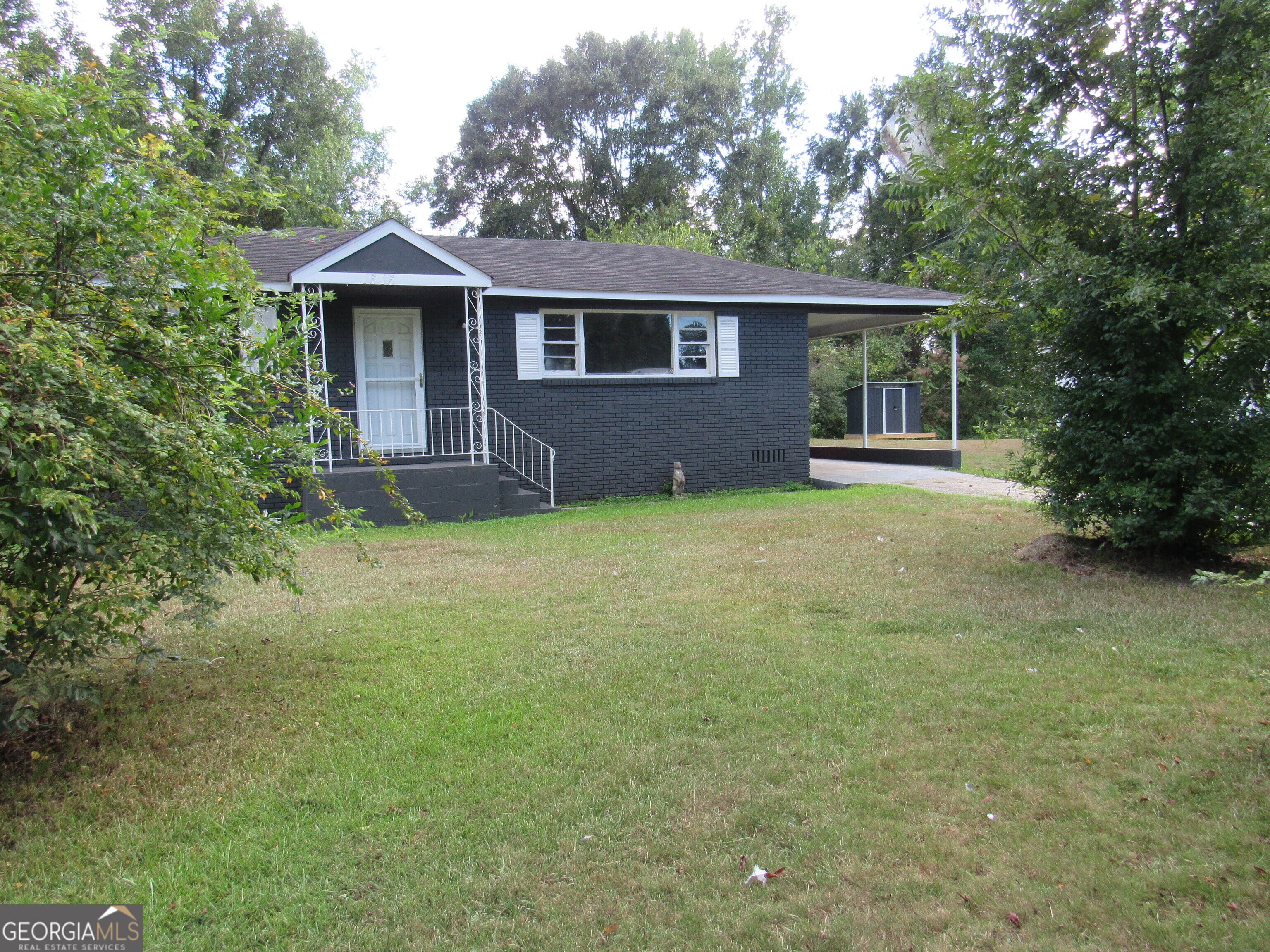 1616 Mathis Cir — photo