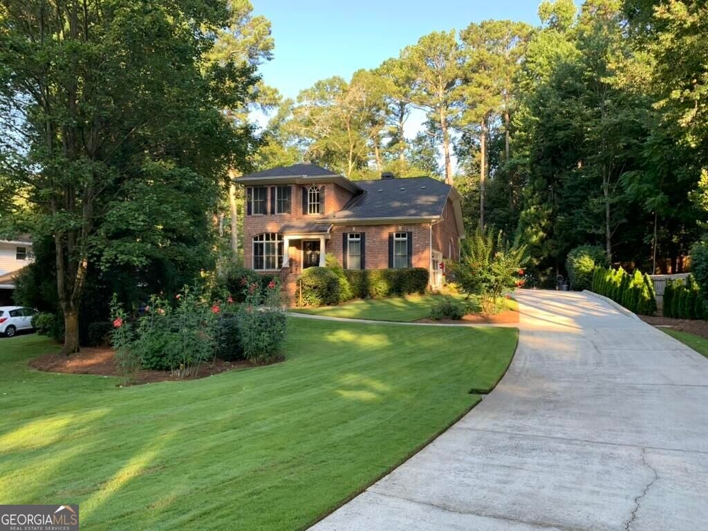 2230 Pinecliff Dr NE — photo