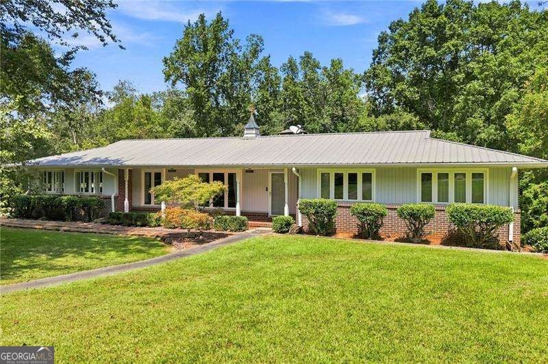 327 Green Dr — photo