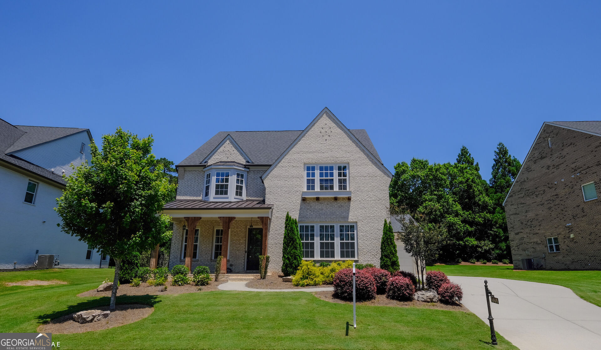5048 Dinant Dr — photo