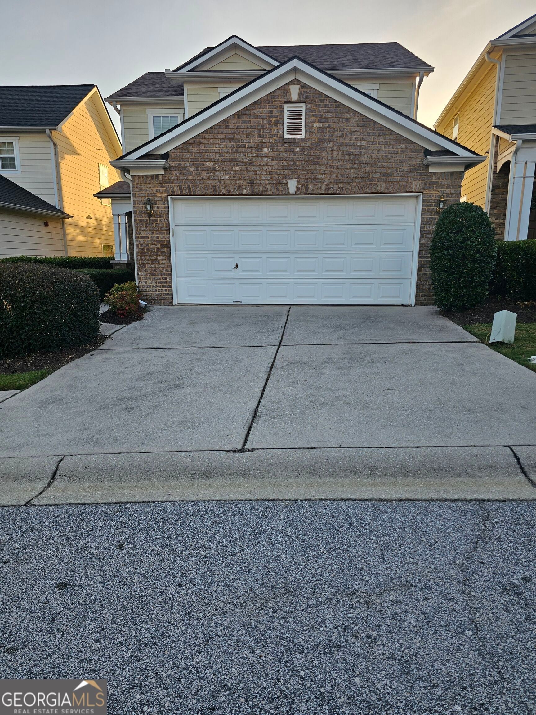 2404 Black Forest Dr — photo