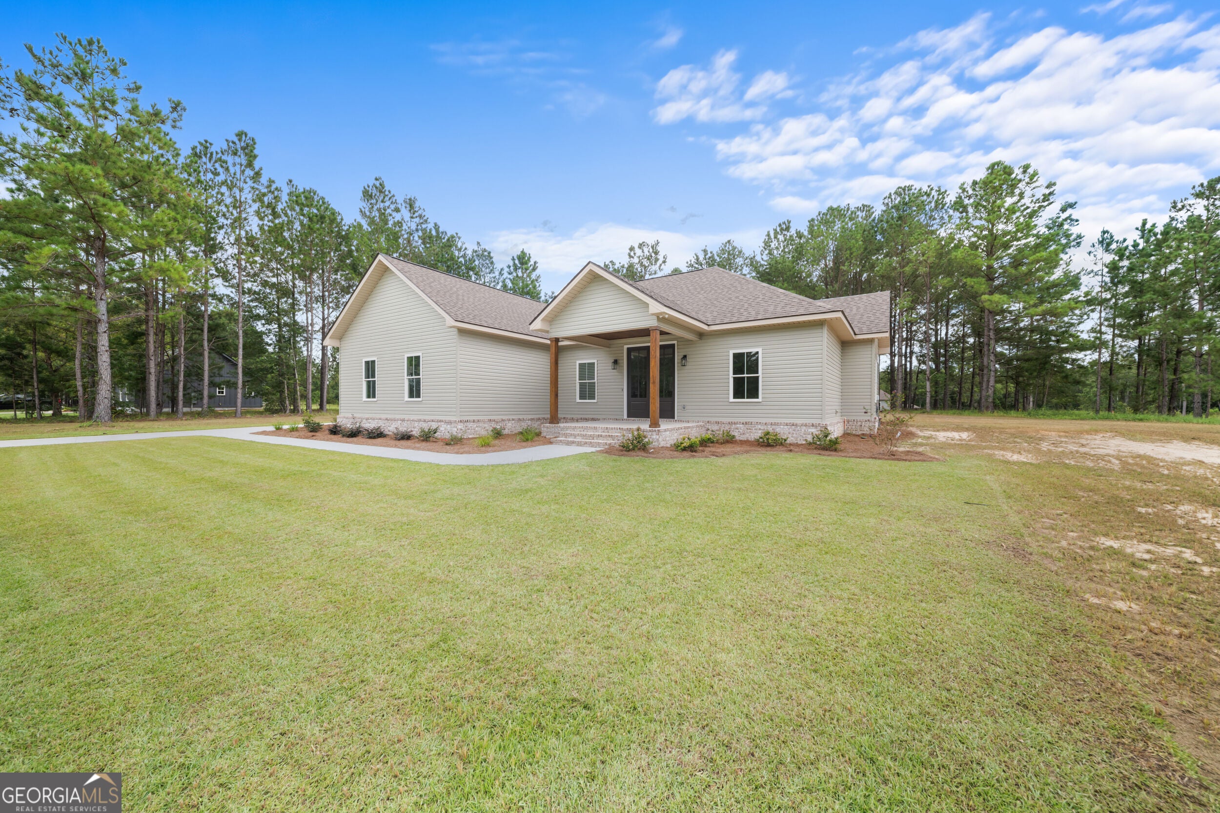 1507 Wildflower Cir — photo