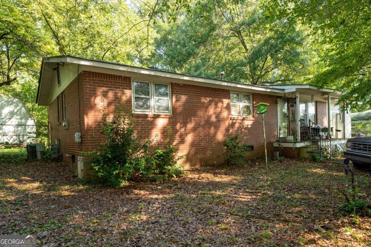 1039 Worley Dr — photo
