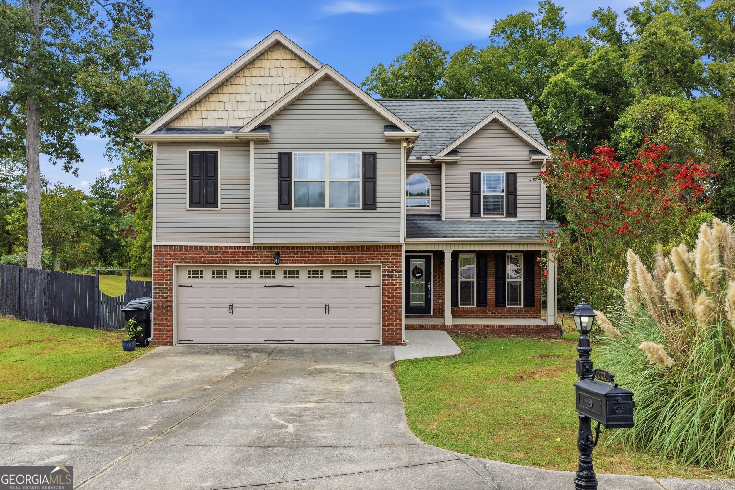 222 Carrigan Cir — photo