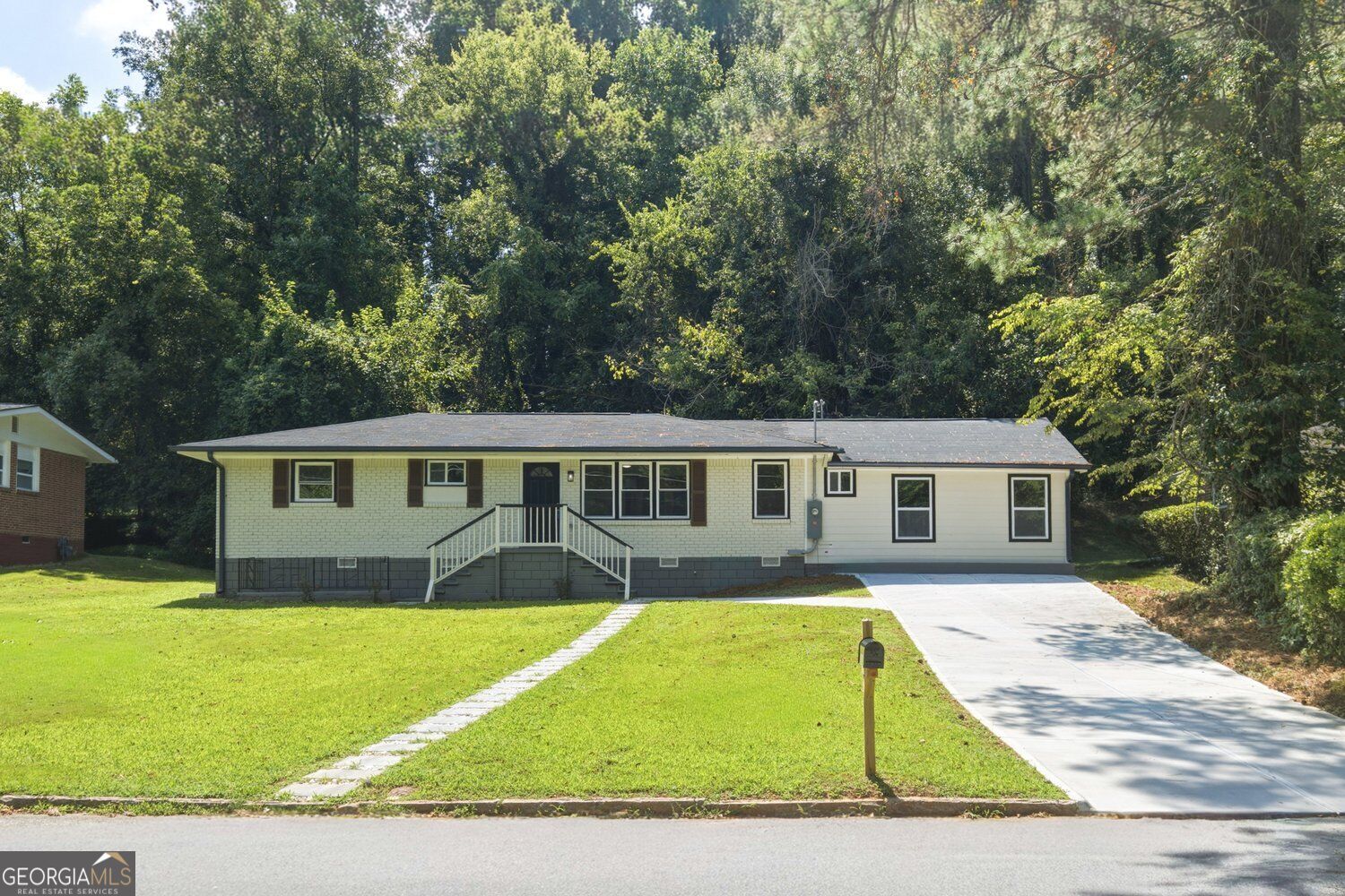 126 Meadow Park Ln SW — photo