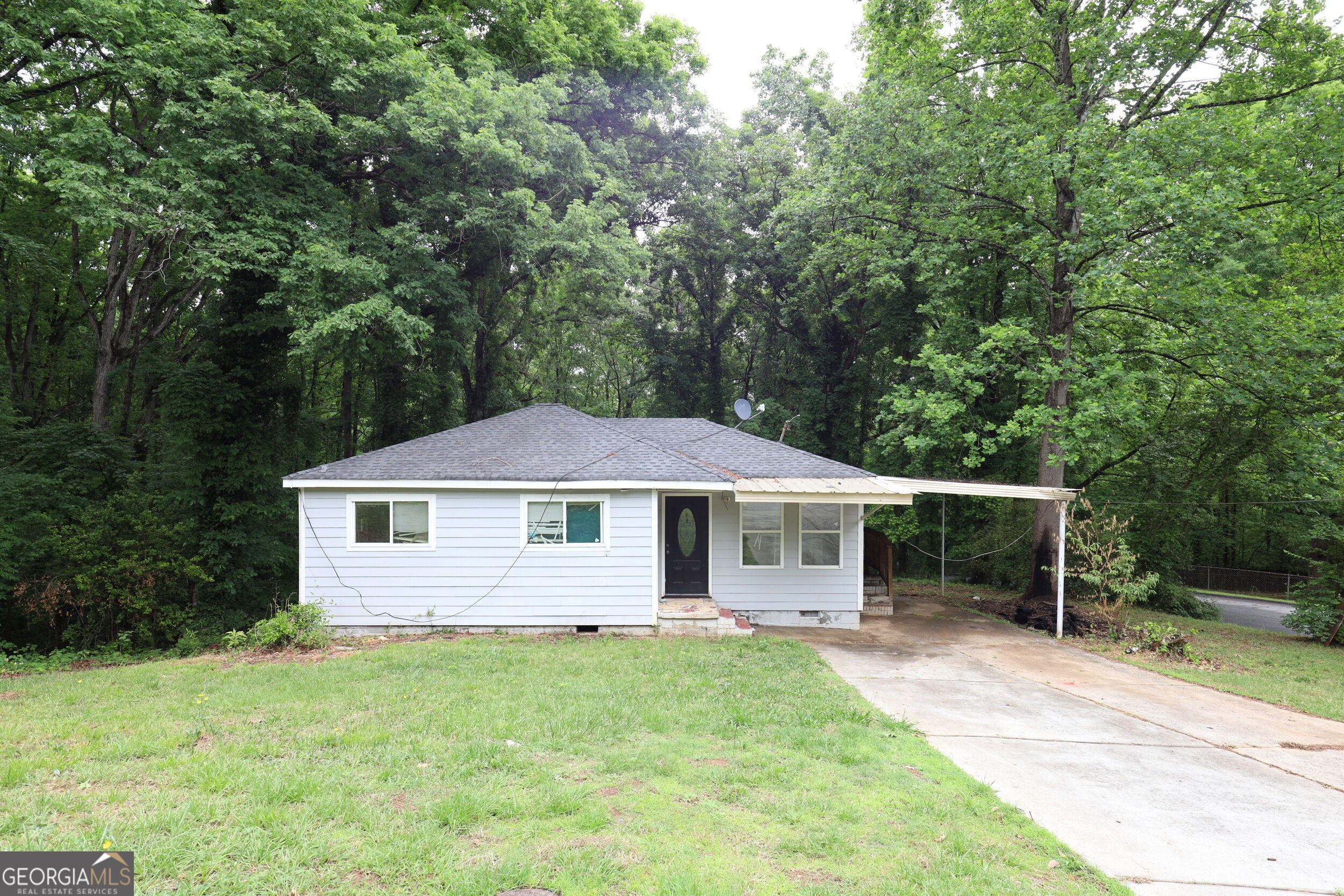 6096 Blackhawk Trl SE — photo