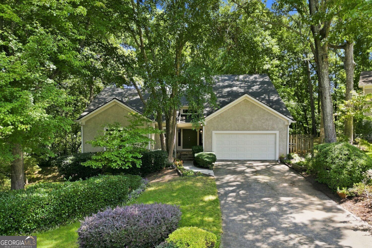 2267 Belle Vista Ct — photo
