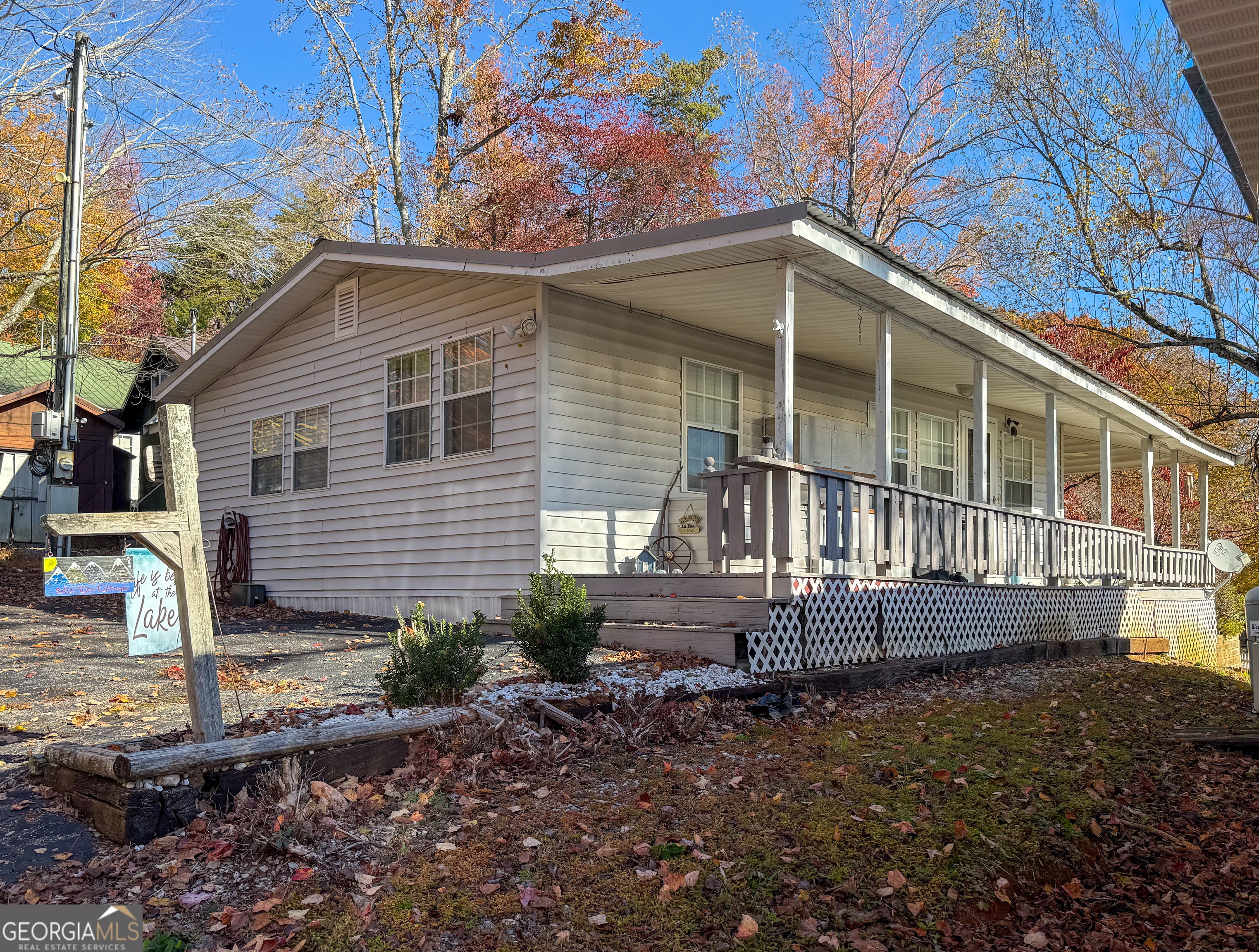 988 Mountain Shadows Dr — photo