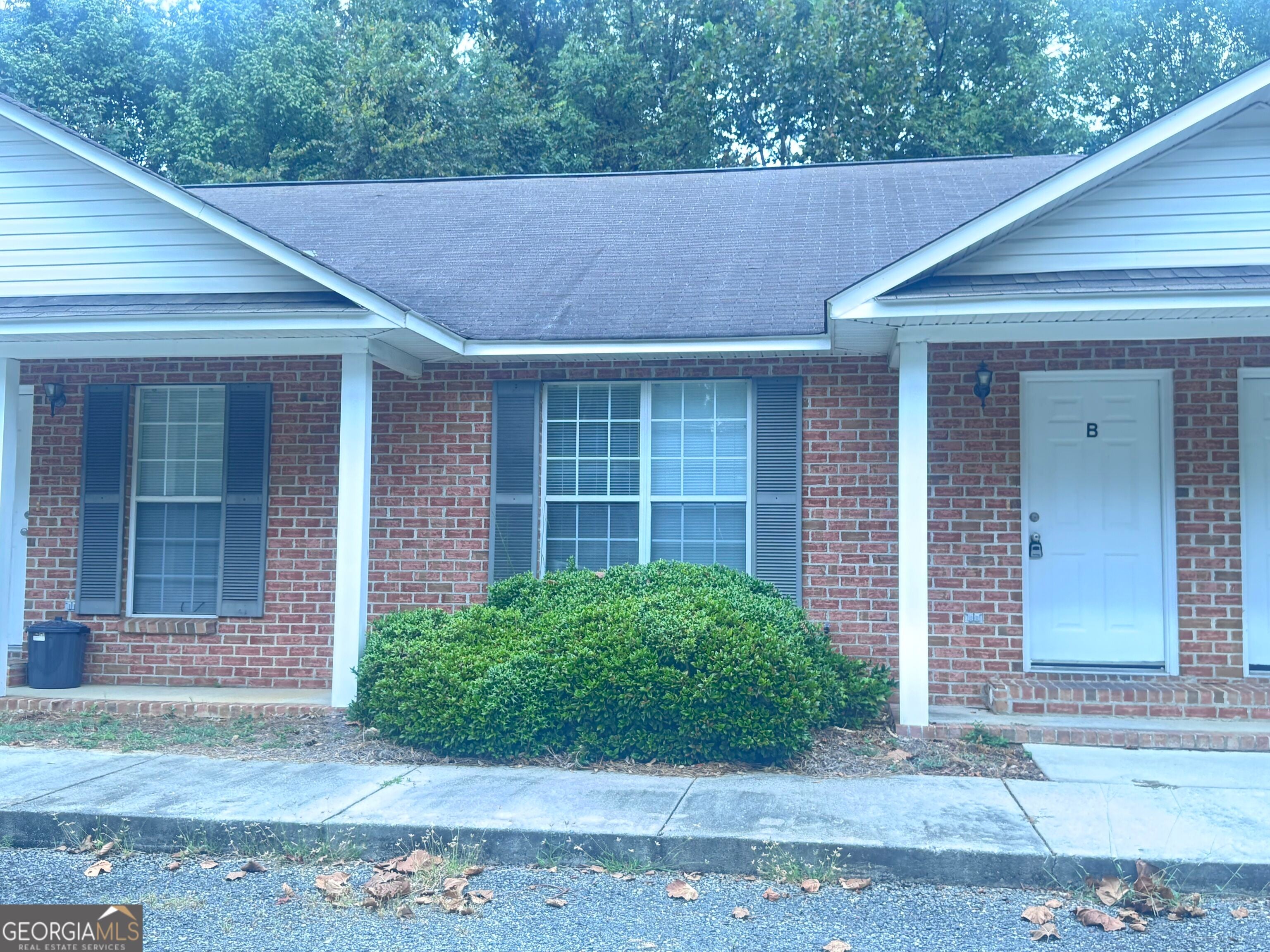 1403 Claxton Dairy Rd B — photo