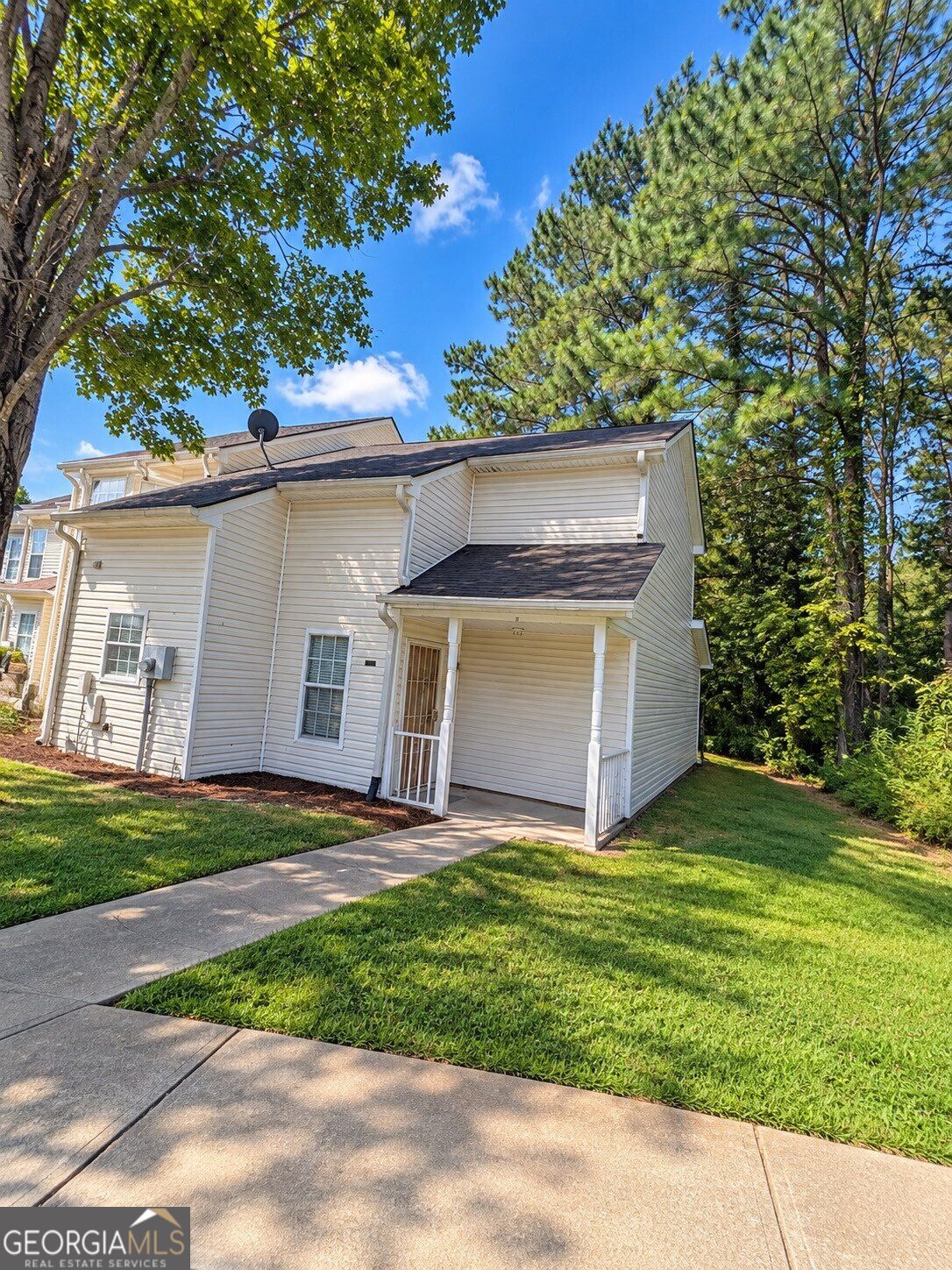 5896 Trent Walk Dr — photo