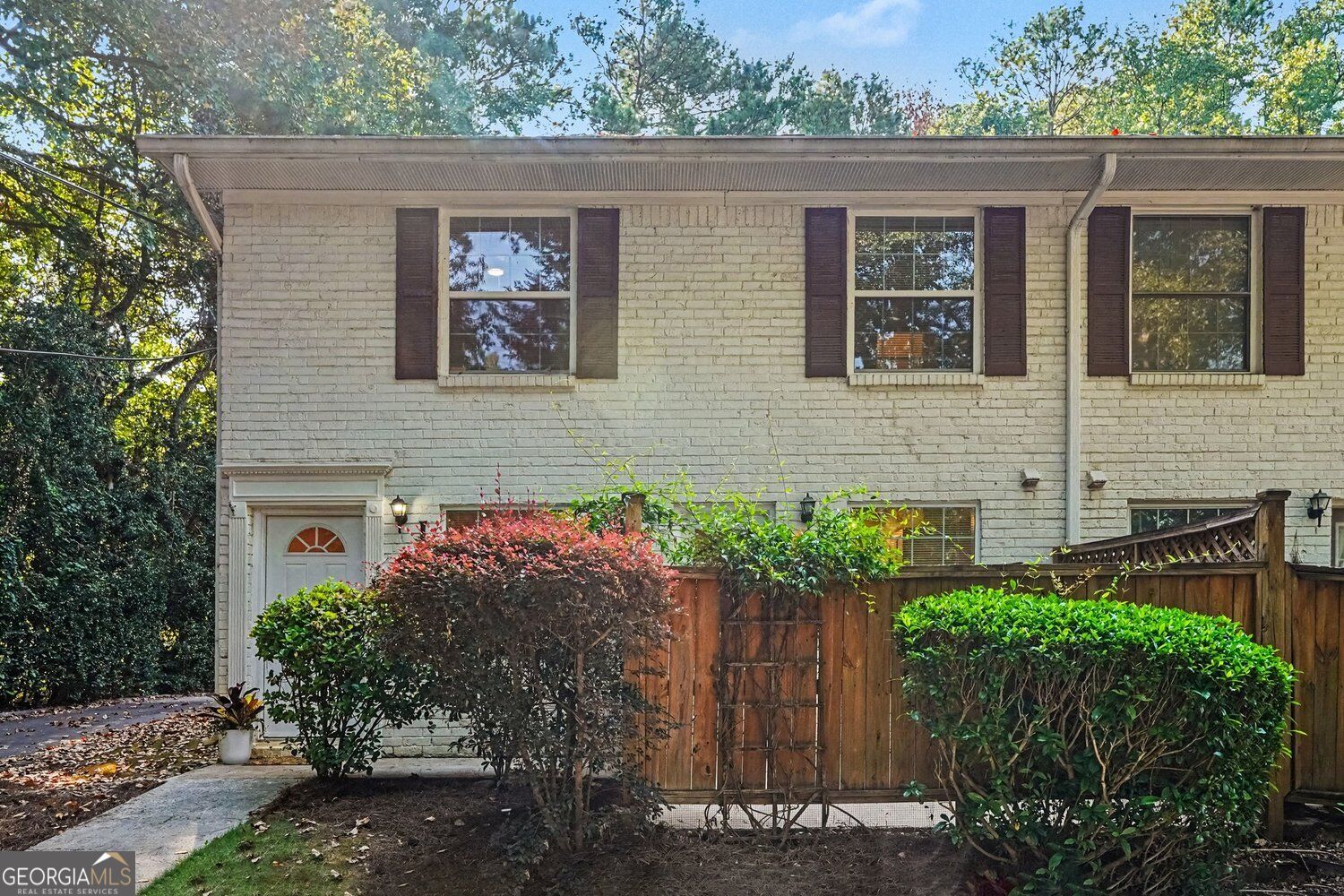 771 Jordan Ln I — photo