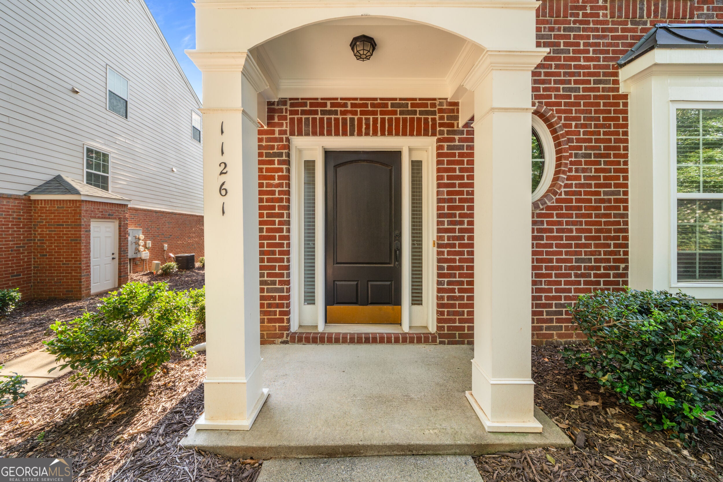 Home in Alpharetta, GA 30009 — photo 2