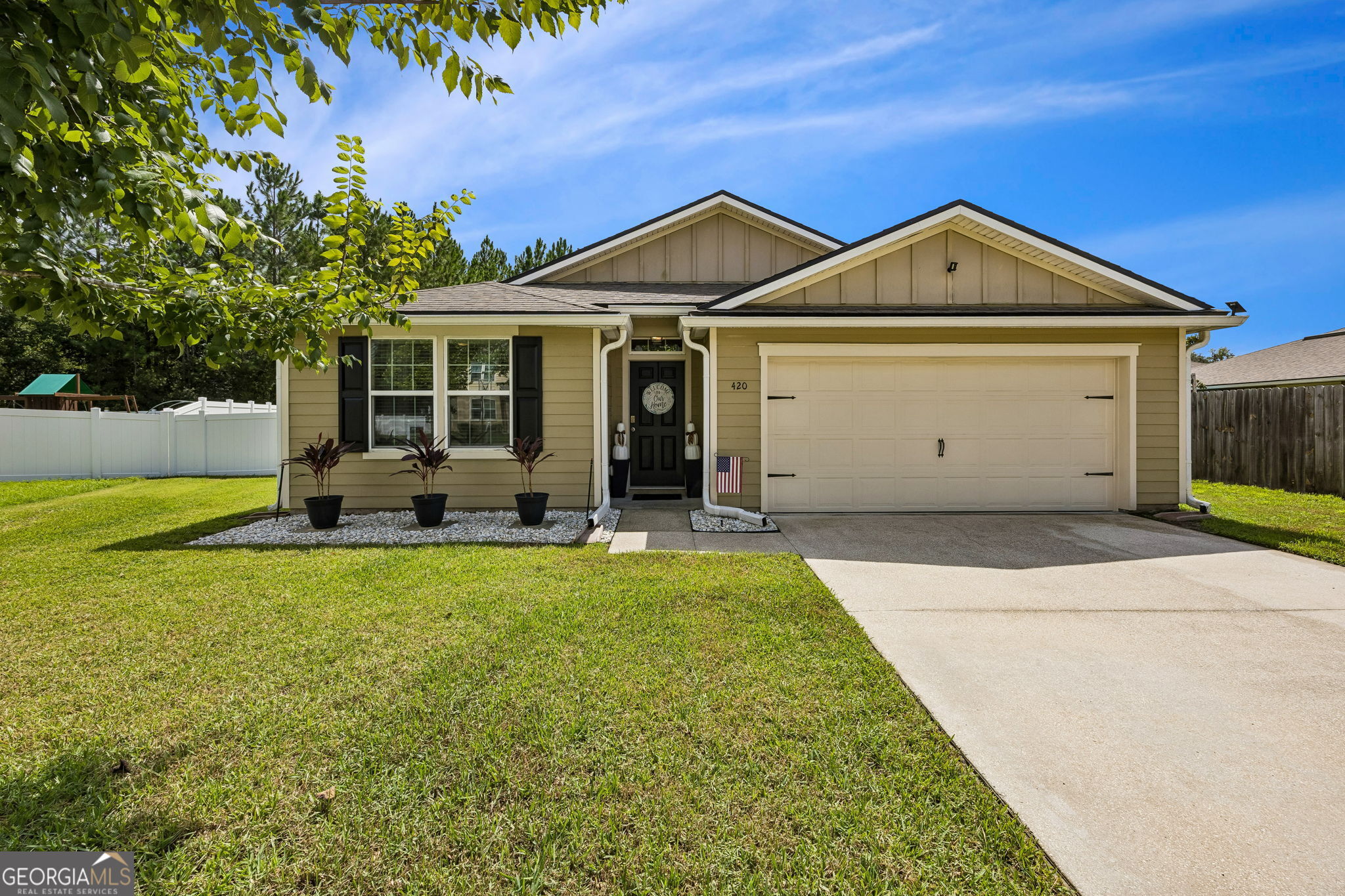 420 Cedar Breeze Dr — photo