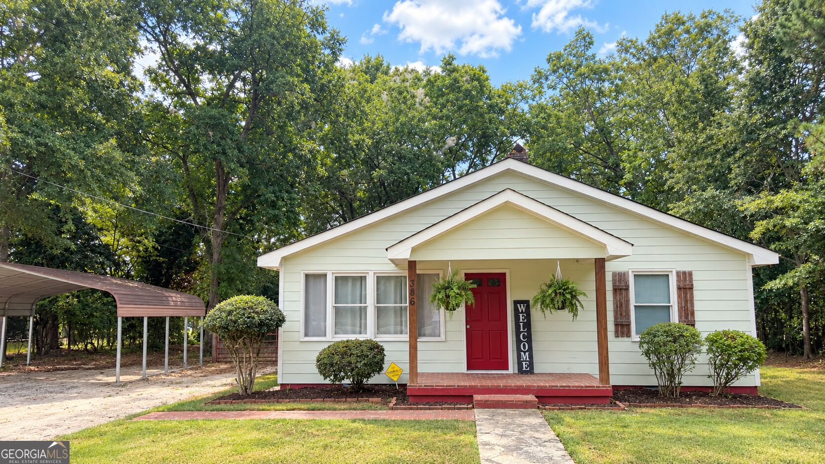 386 Chestnut Dr SE — photo