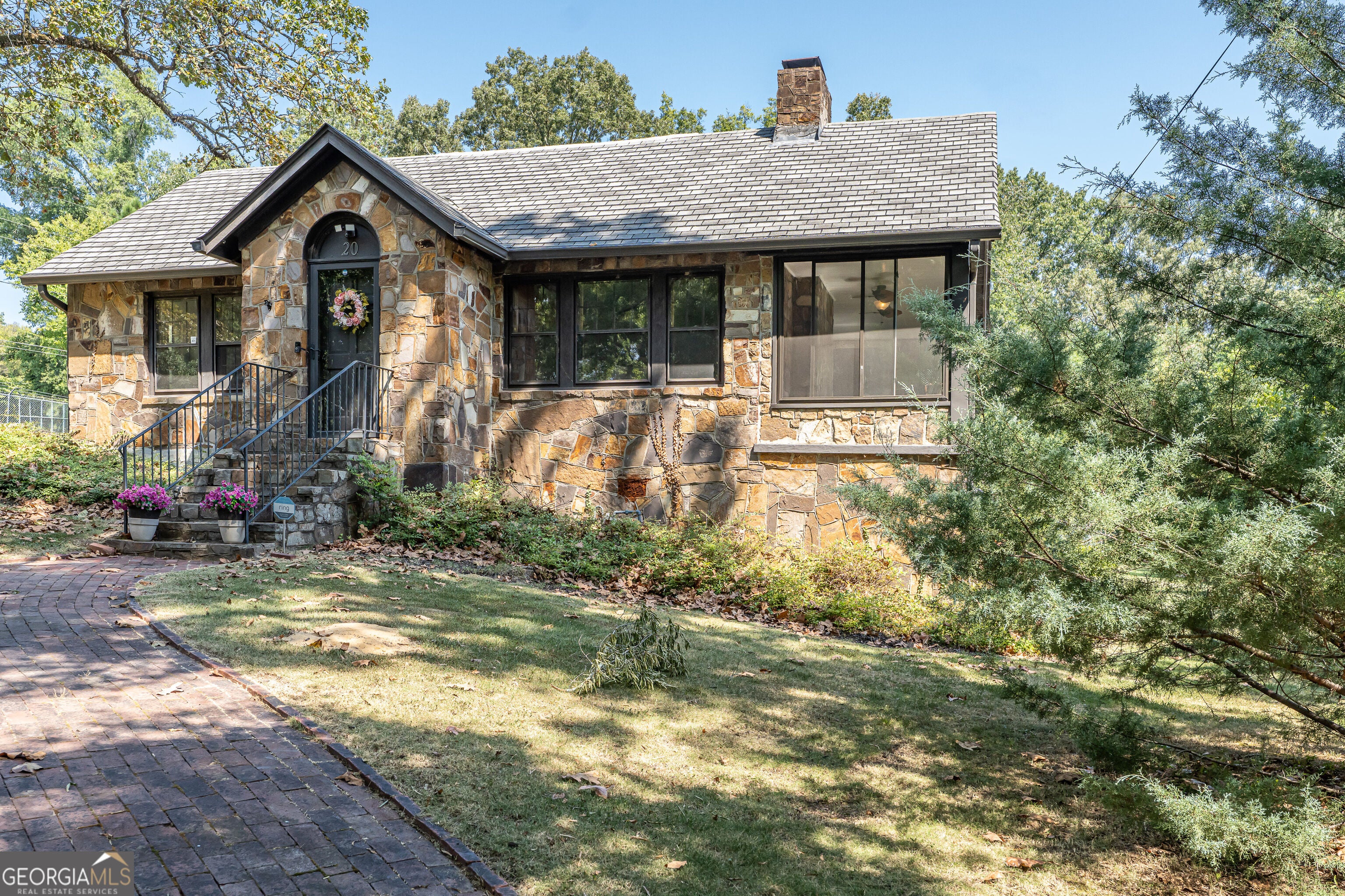 20 Lindberg Dr NE — photo