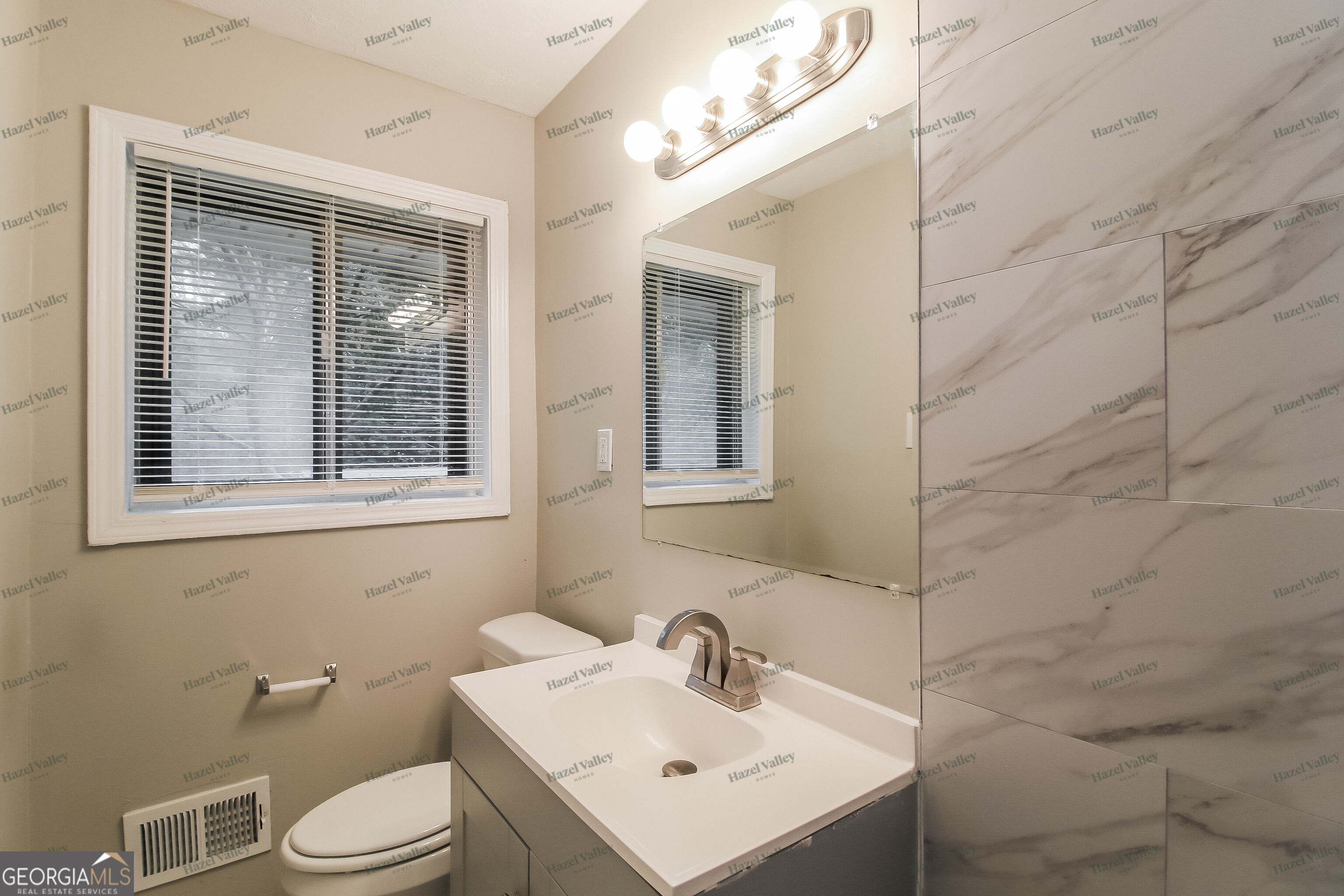 1077 Ponderosa Park Dr — photo