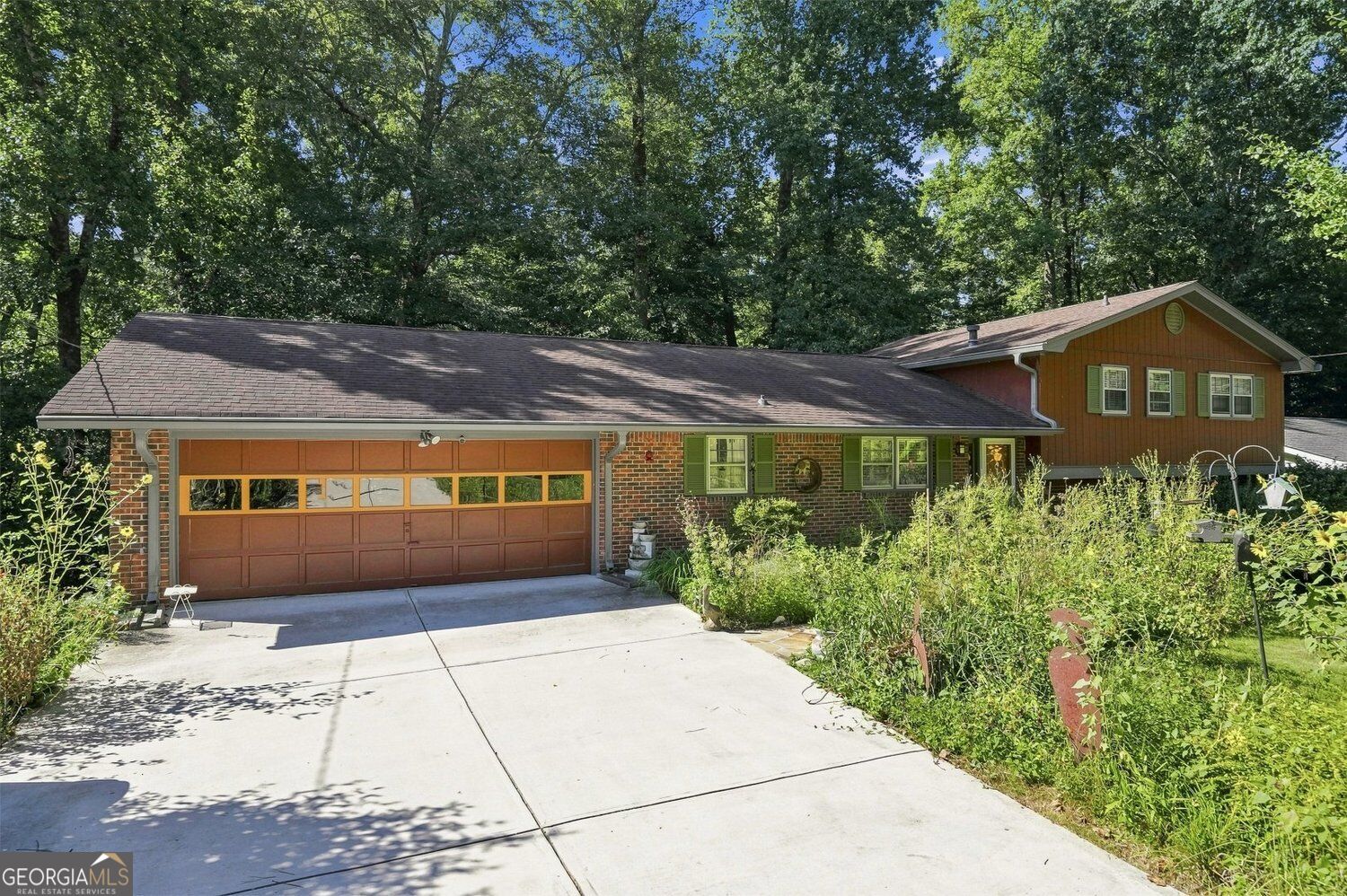 2804 Whitby Dr — photo
