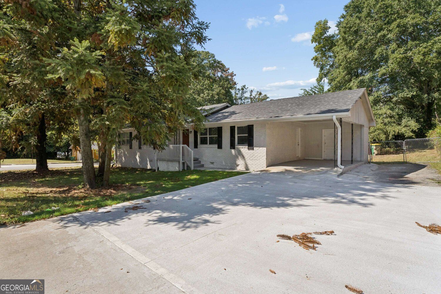 546 Lamar Dr — photo