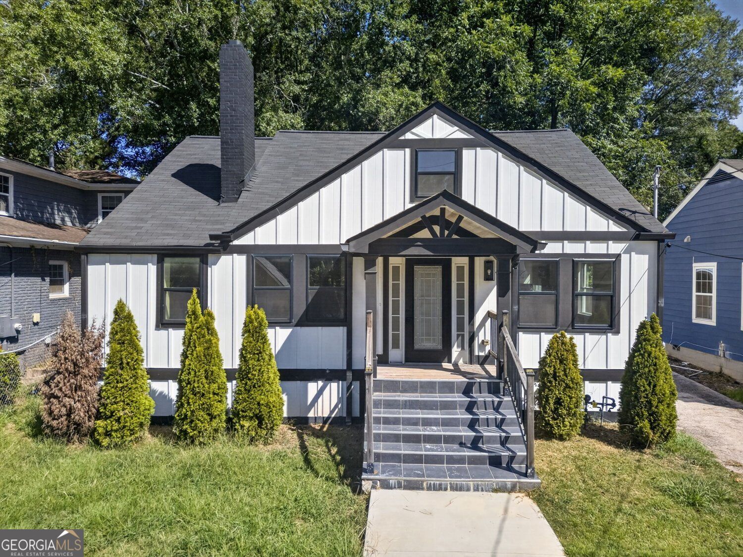 1519 Venetian Dr SW — photo