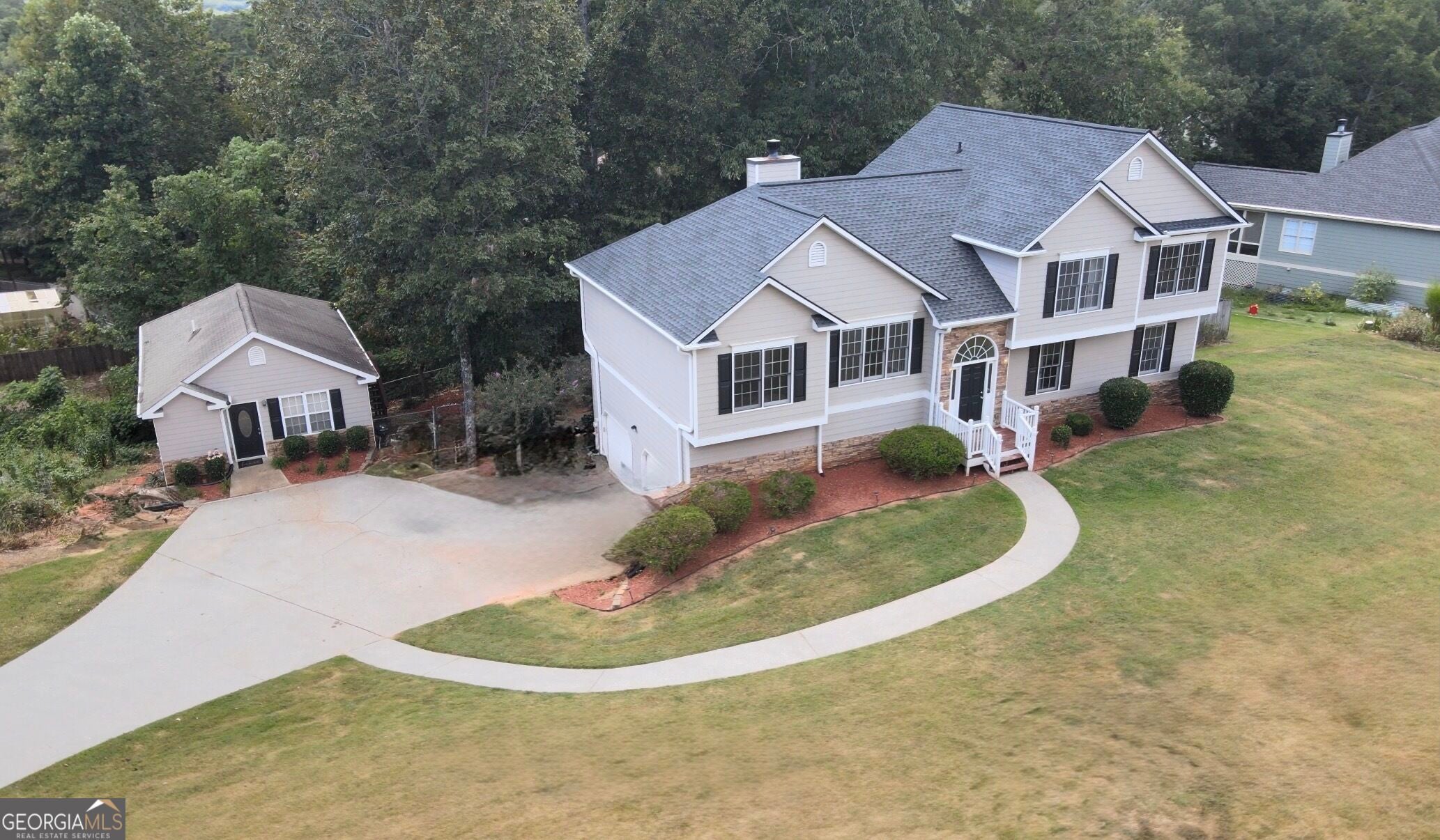 102 Chestnut Hill Dr — photo